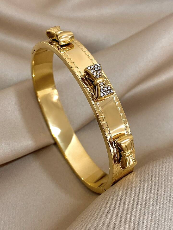 1 Pulsera Brazalete De Acero Inoxidable Con Dije De Lazo Lindo Para Mujeres Y Adolescentes, Joyería Elegante Para Uso Diario, Fiesta, Regalos De Navidad Y San Valentín | SHEIN