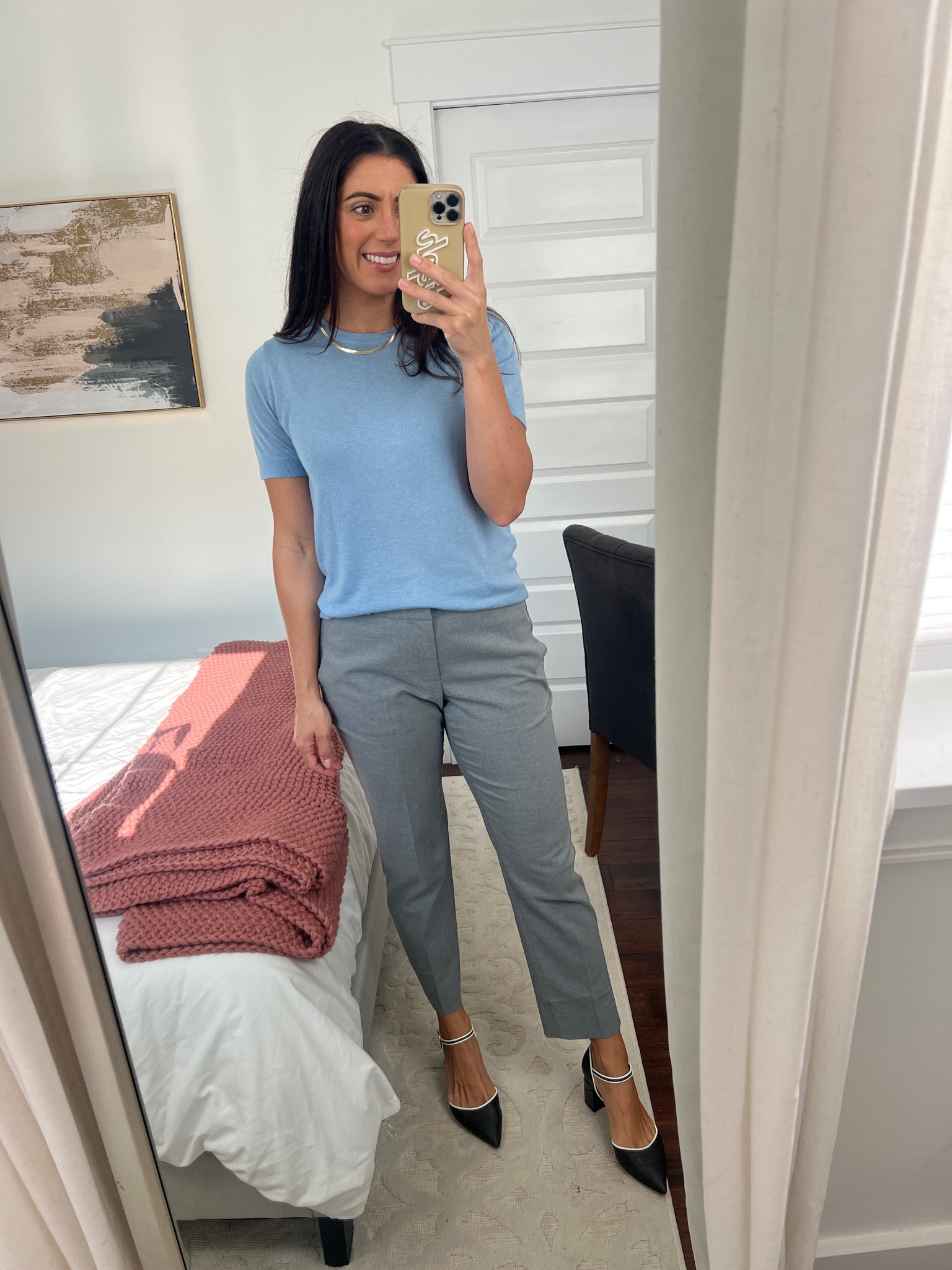 Work outfit of the day with a pop of color

Work outfits, work clothes, office wear, business casual



#LTKShoeCrush #LTKFindsUnder100 #LTKWorkwear