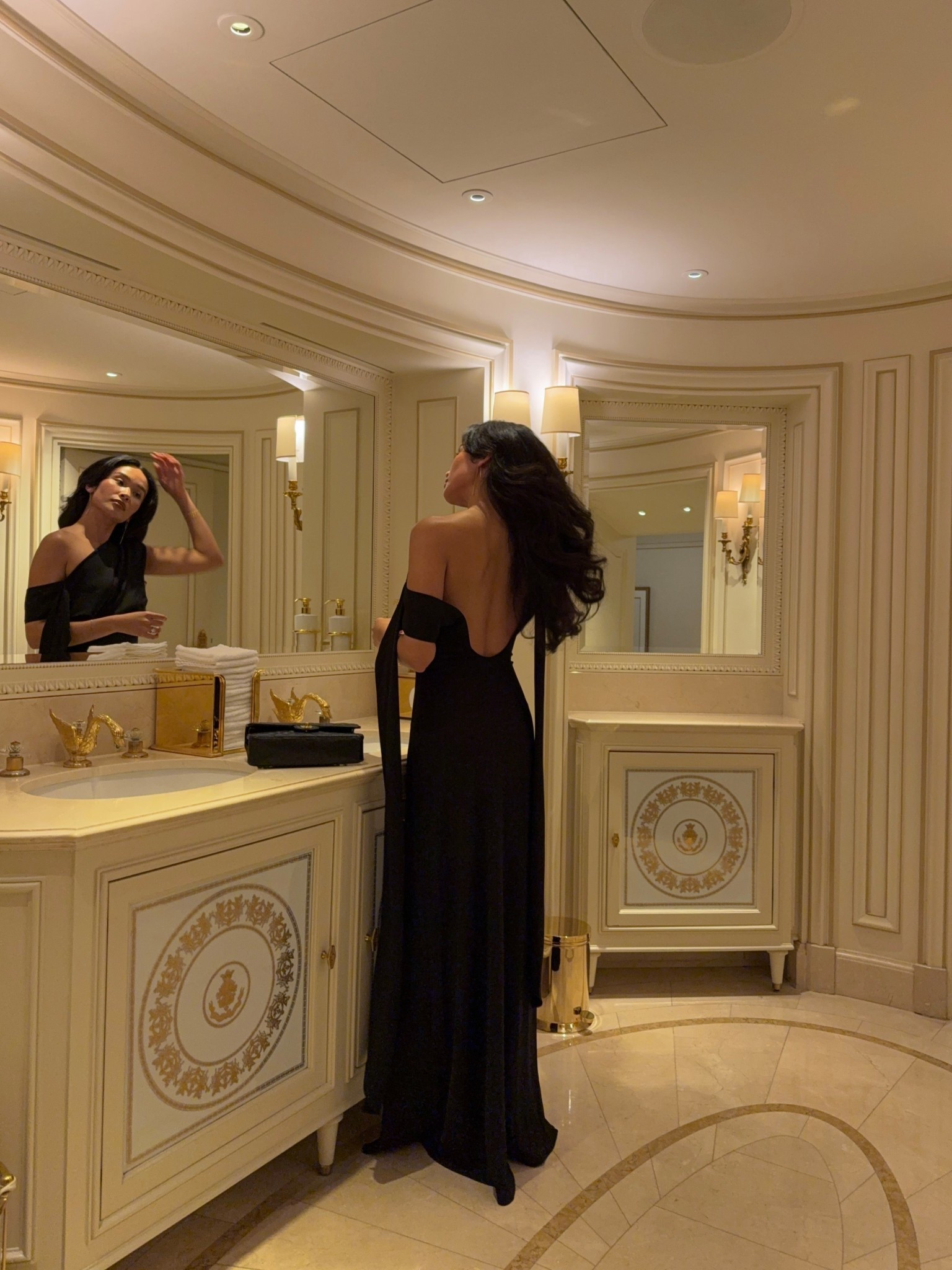 black dress 

#LTKHoliday #LTKWedding