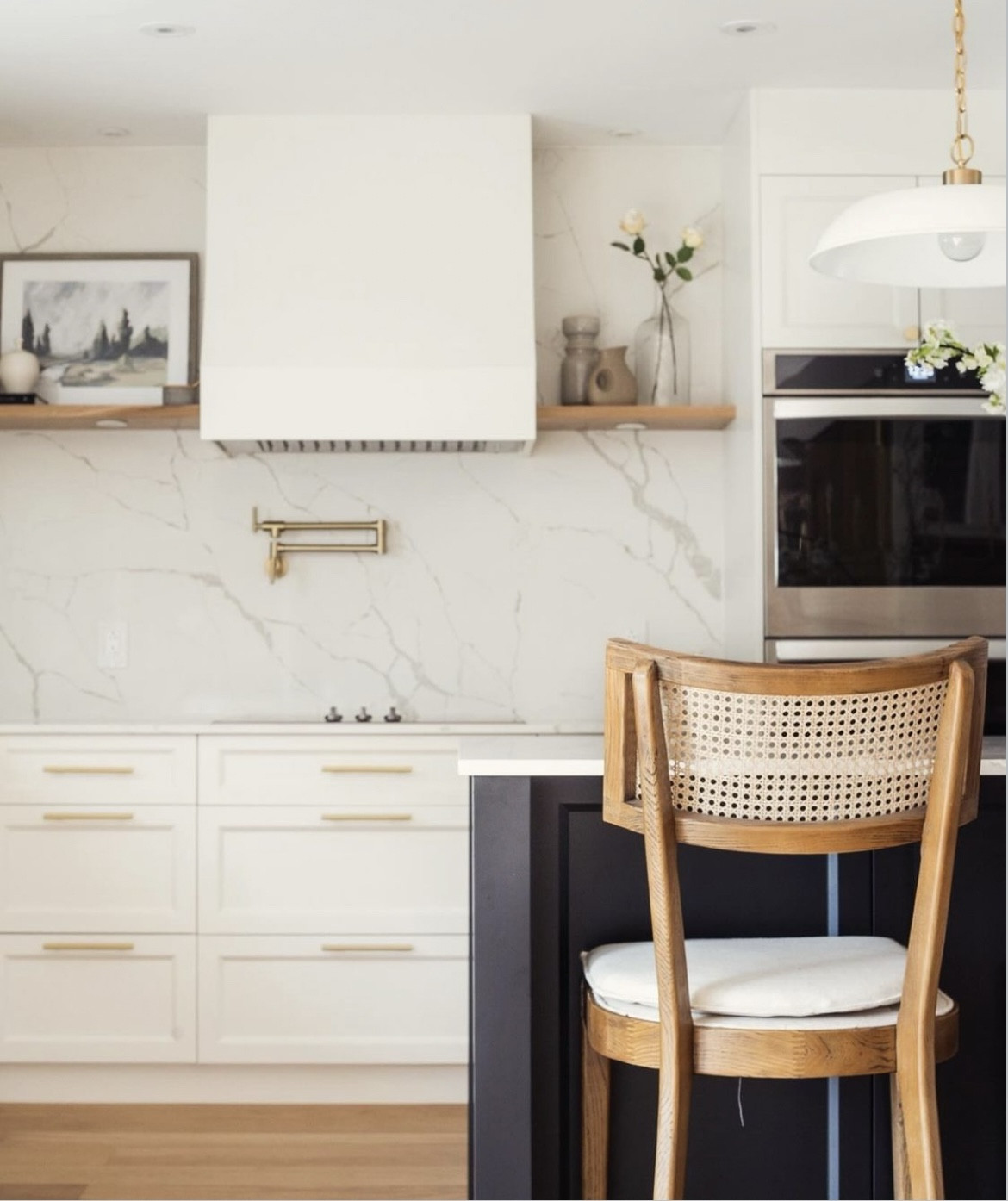 When the kitchen is the heart of the home!

#archedhouseproject#ltk#musthaves


#LTKhome