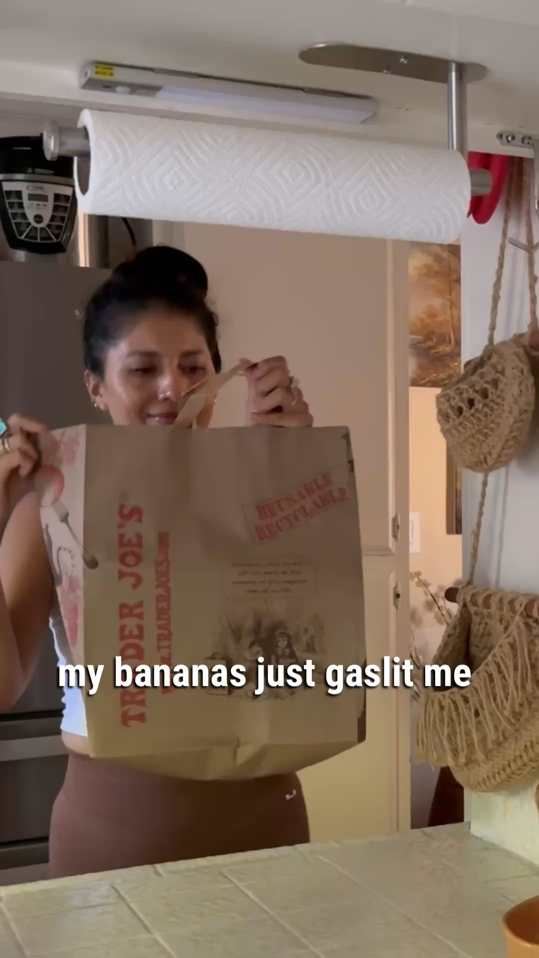 my bananas went black in 5 minutes 😭🍌 if your fruit betrays you too, grab these kitchen finds — banana hanger, fruit storage, and grocery organizers linked below. never again 😂
#LTKFindsUnder50 #LTKHome