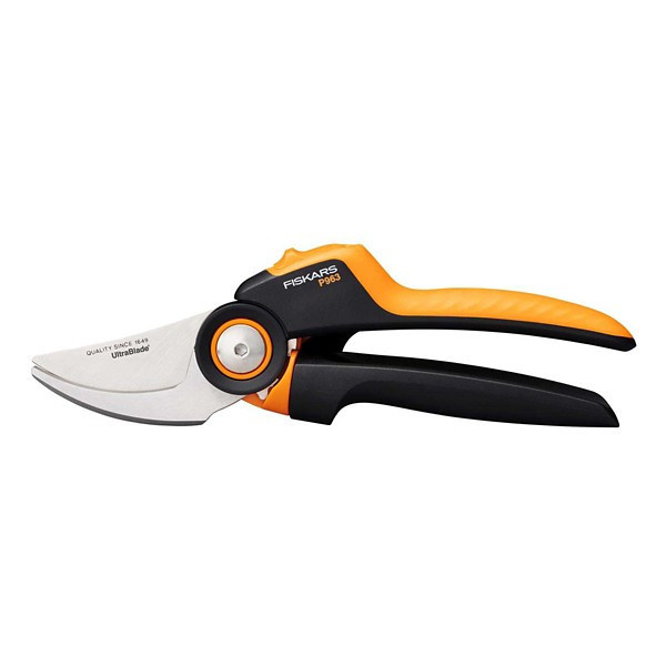 Fiskars PowerGear Steel Bypass Pruners | Scheels