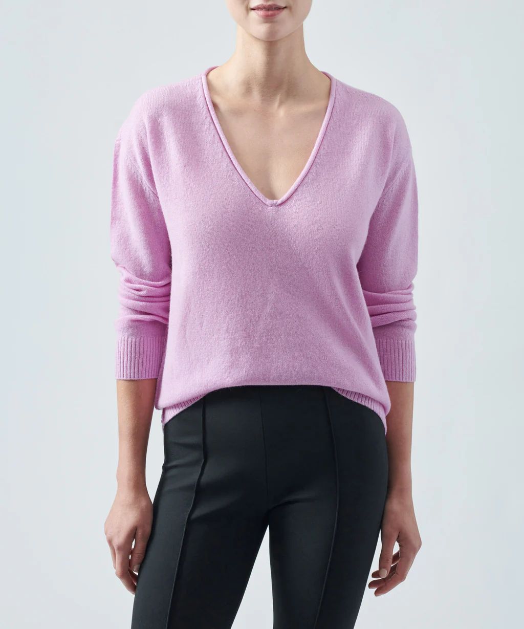 Recycled Cashmere Relaxed V-Neck Sweater - Gardenia | ATM Collection