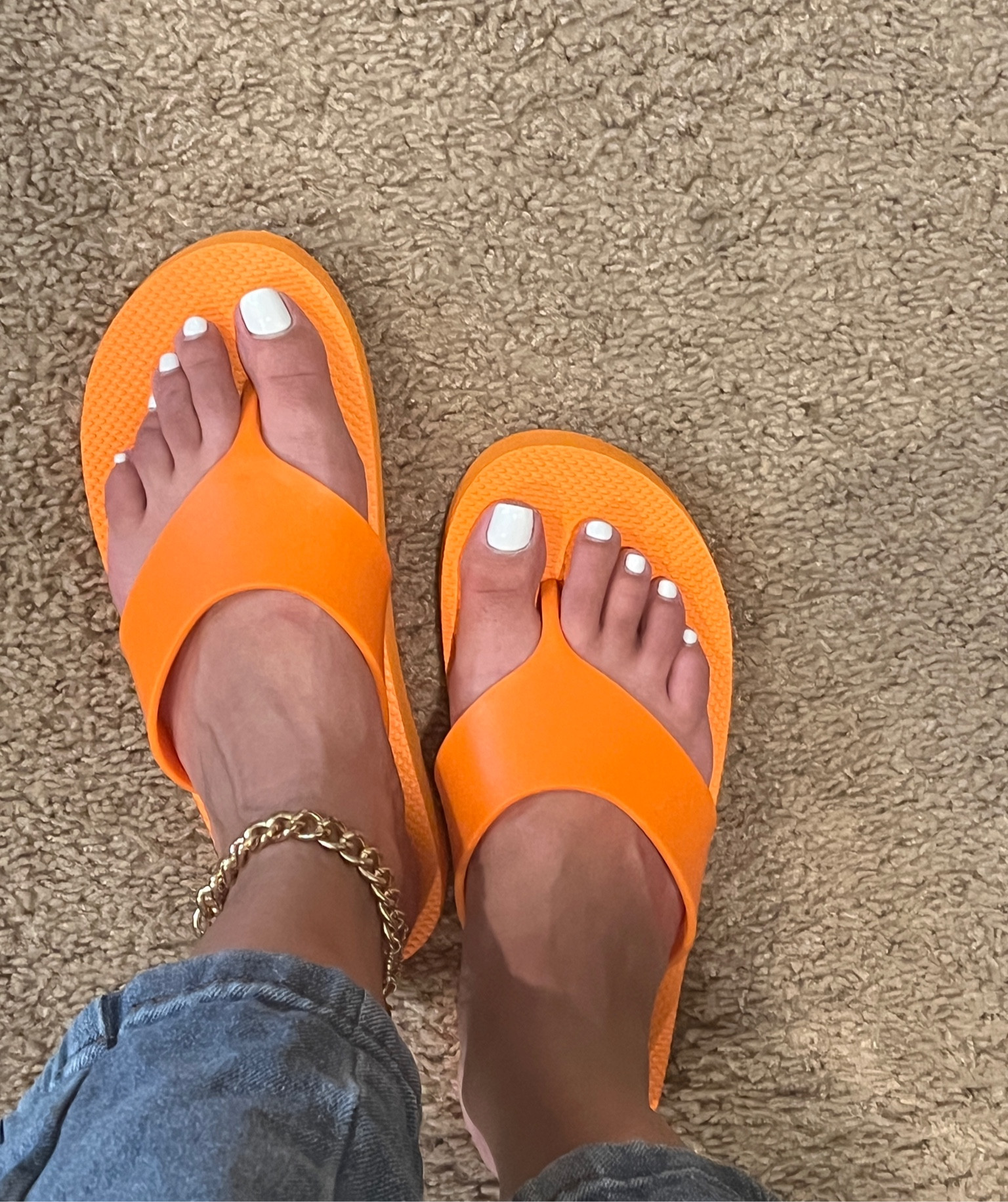 Thong sandals 

#LTKFind #LTKstyletip #LTKshoecrush