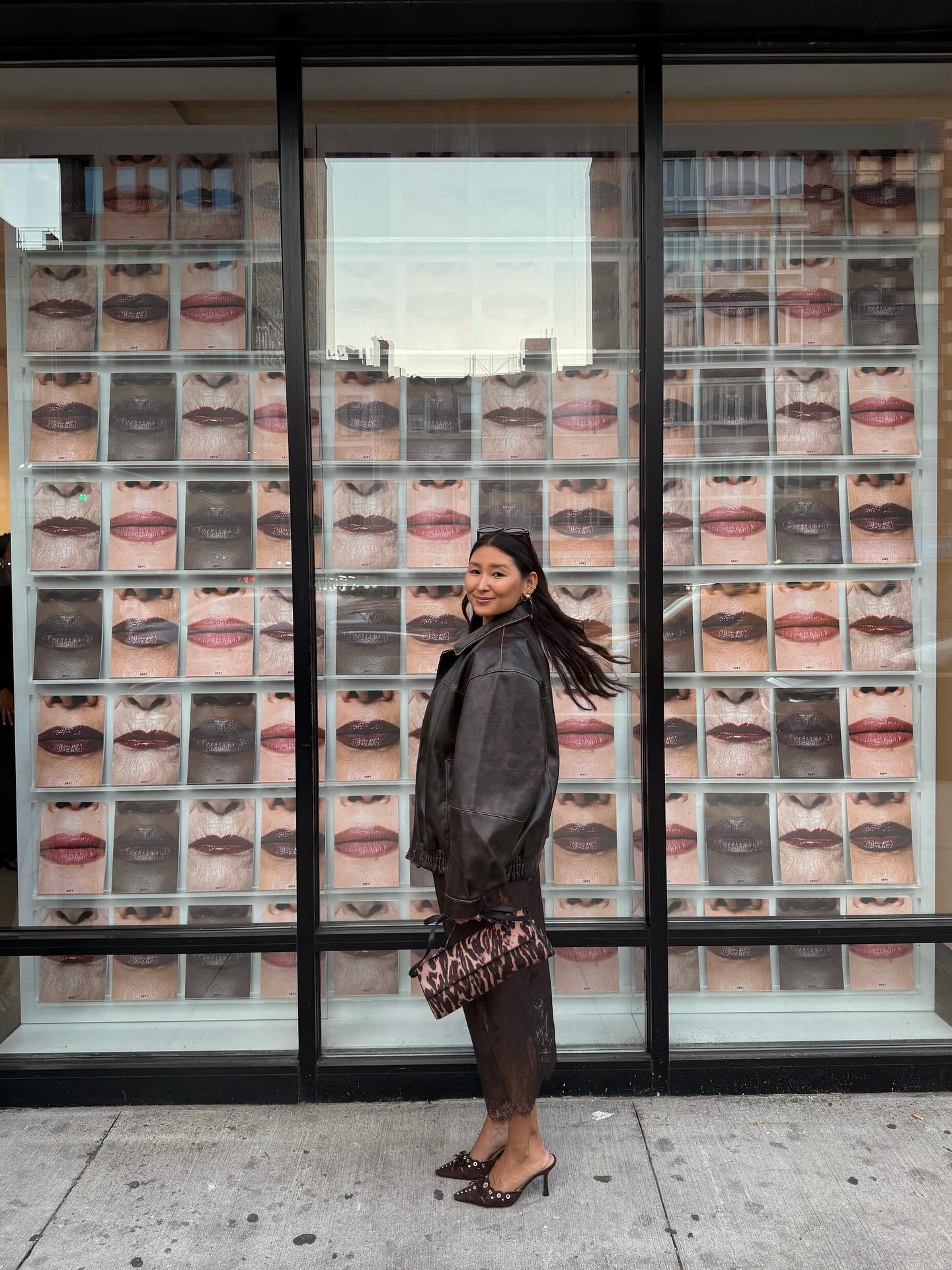 girls night out🍸🤎
•
•
•
•
 #nyc #fallfashion #nyfw