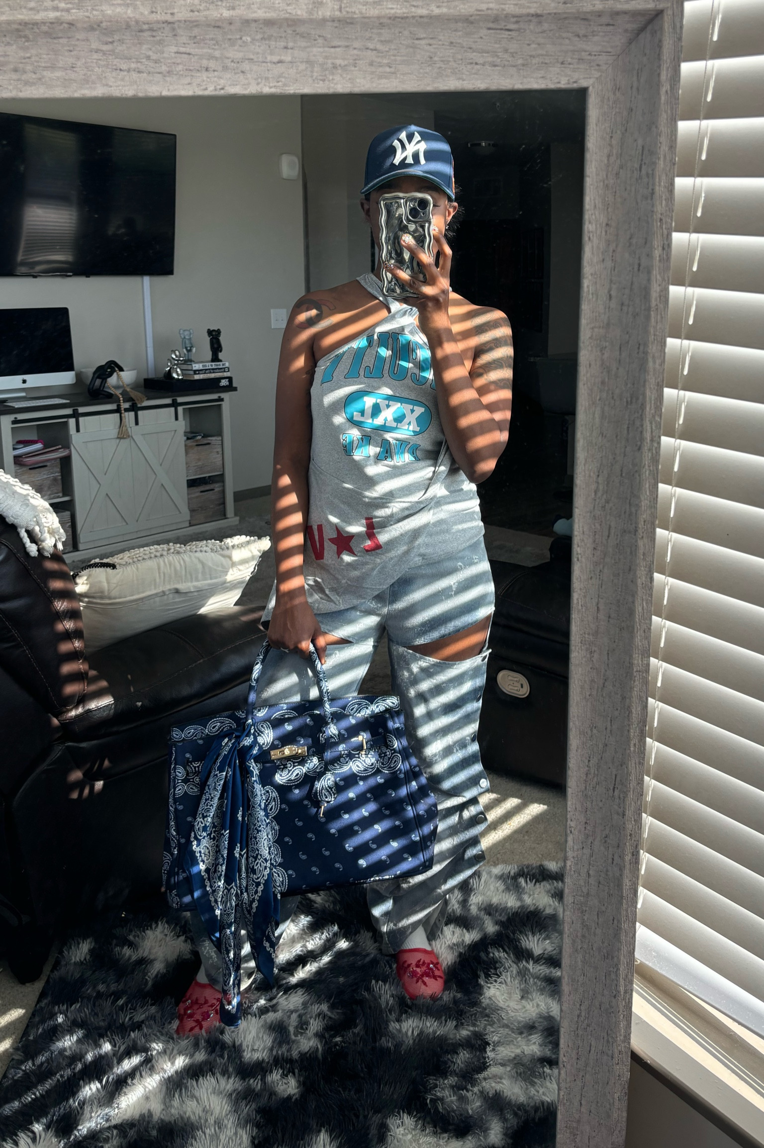 OOTD | Shein | 🈲 

shein, shein outfit, outfit inspiration, style inspiration, street style, streetwear, Yankee hat, slippers

#LTKStyleTip #LTKShoeCrush #LTKFindsUnder50