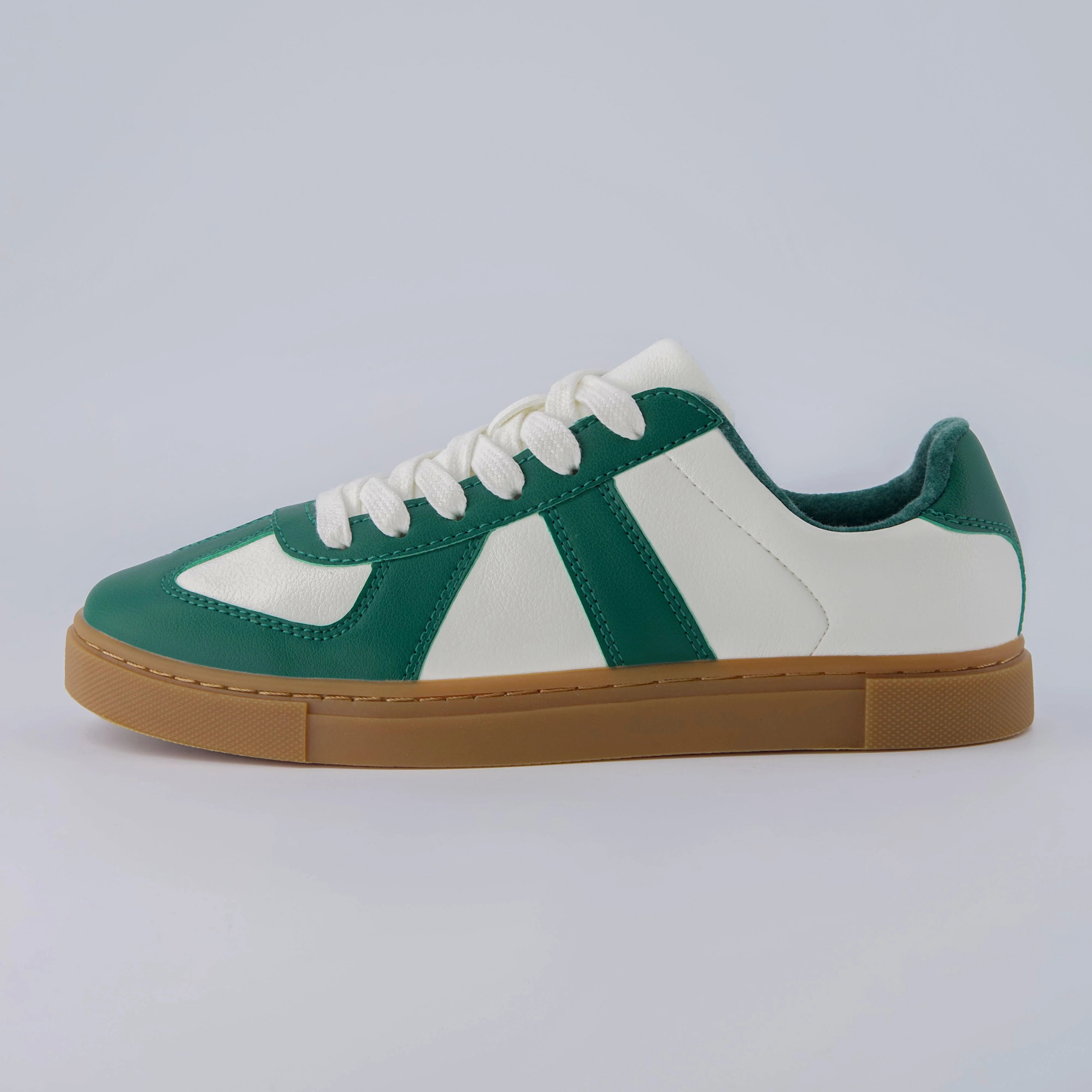 Bailey Lace Up Sneaker | Cushionaire