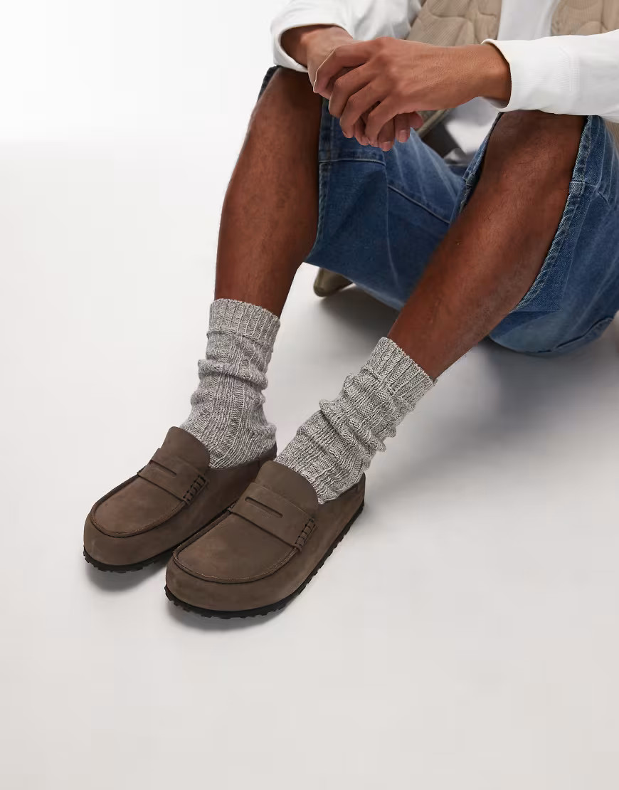 Birkenstock - Naples - Mocassini avvolgenti in camoscio grigio cemento | ASOS (Global)