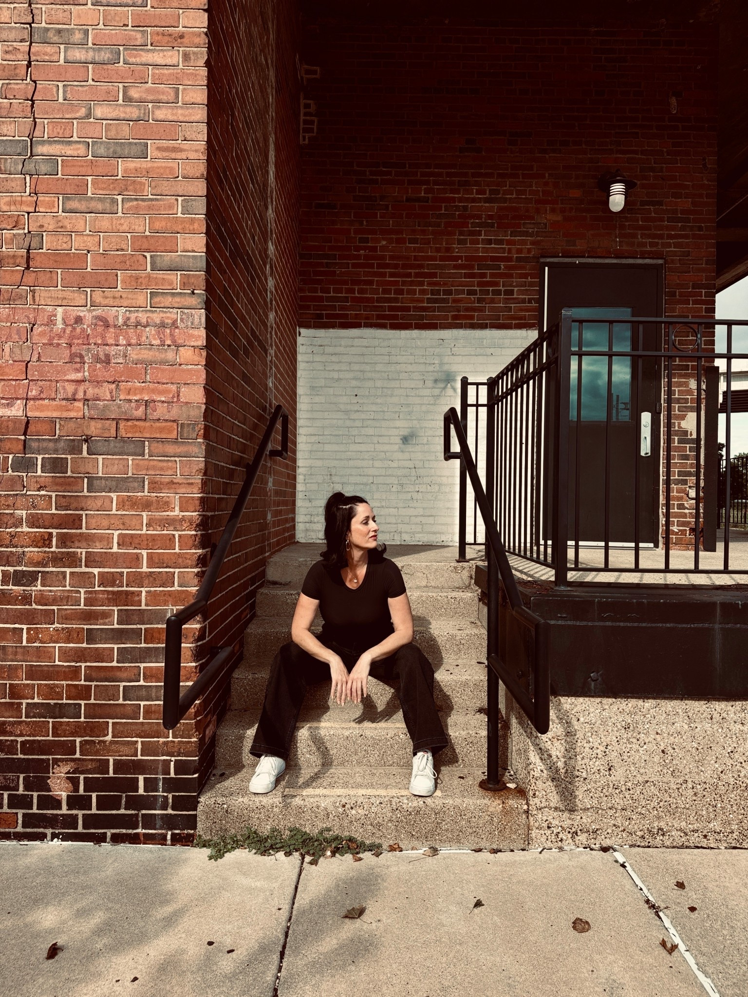 I wasn’t totally sure about these wide leg jeans but when I slipped them on I felt instantly like that cool girl out walking around!

#LTKFindsUnder50 #LTKStyleTip