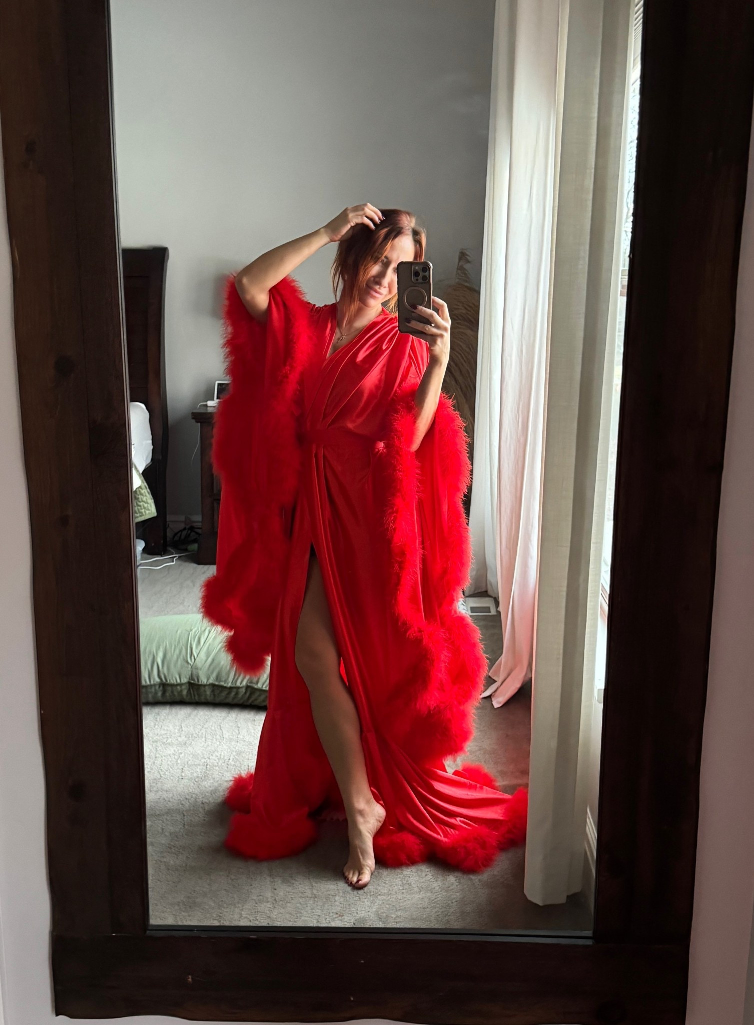 50s elegance meeting winter cozy home vibes! This robe was staple during Christmas! Comes in soo many colors 