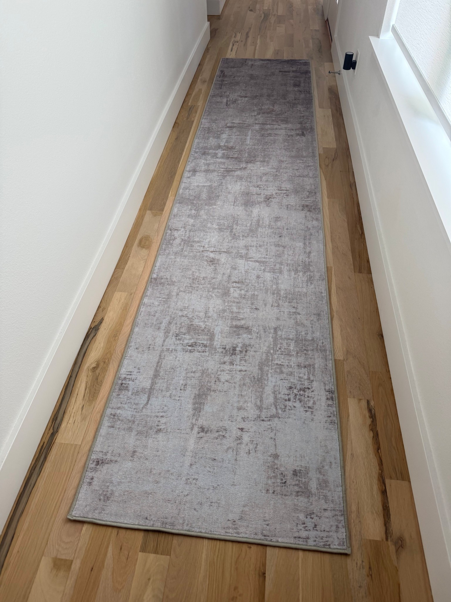 Washable runner my sister just got for her house 
Home decor, home rugs 

#LTKHome