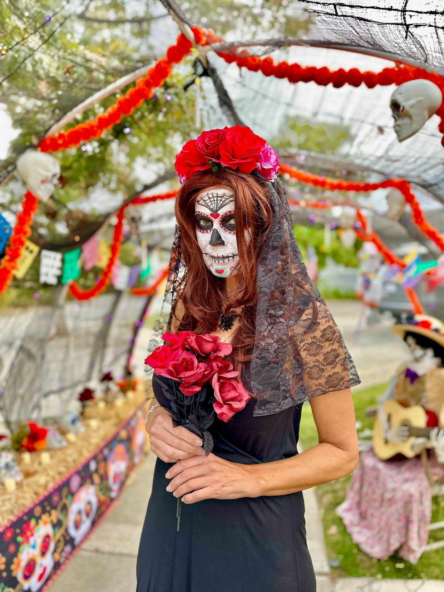 🎃👻💀 Happy Halloween, everyone!
I can’t believe it’s here already, and on a Friday, no less! I’m extra excited that our arches will stay up through the entire weekend to celebrate Día de los Muertos as well.

Right now, I’m in full prep mode, cleaning, cooking, and getting everything ready for tonight’s festivities. It’s going to be a full, fun, weekend. 

For those who may not be familiar, Día de los Muertos (Day of the Dead) is a beautiful Mexican tradition that honors loved ones who have passed. It’s celebrated on November 1st and 2nd, coinciding with All Saints’ Day and All Souls’ Day. Families build ofrendas adorned with marigolds, candles, photos, and favorite foods of the departed to welcome their spirits home. It’s not about sadness, it’s about remembering with joy and celebrating the lives that shaped us. 🌼💀✨ #happyhalloween #diadelosmuertos