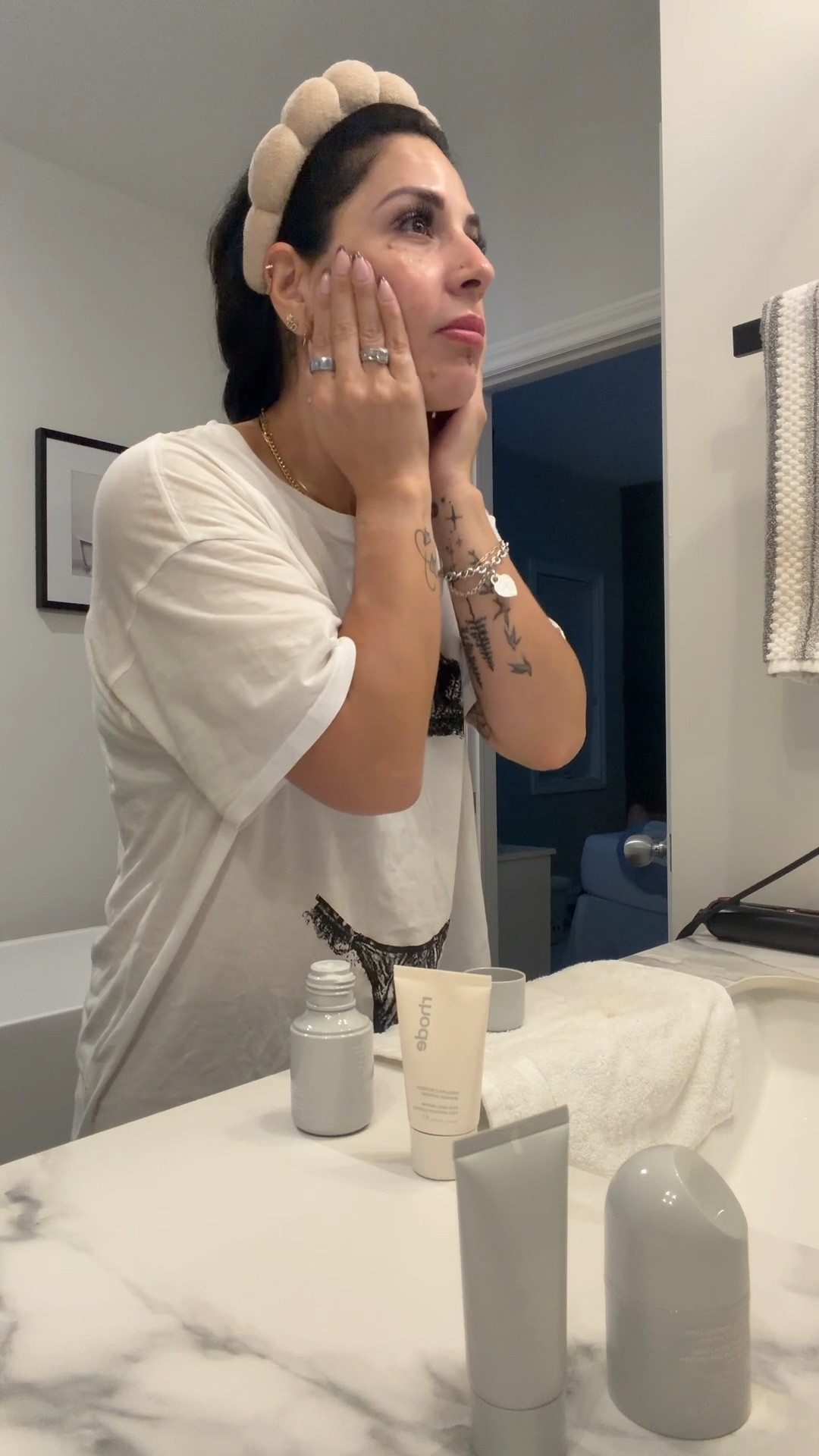 I’m still trying to figure out what kind of sorcery is in these products 🤯

The new skincare routine is 🙌🏼

#LTKbeauty #LTKcanada #LTKwinter