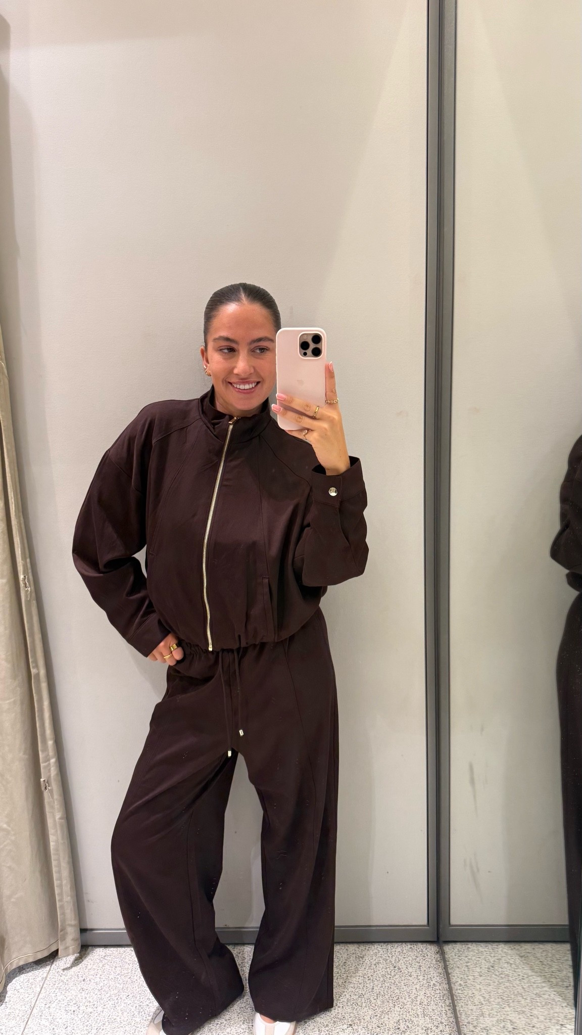 Brown tracksuit - chic - cosy - elevated staples - autumn - set - co ord

#LTKautumn #LTKFashionMonth #LTKstyletip