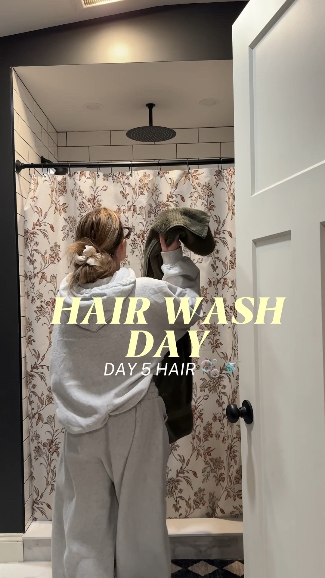 Hair wash day

#LTKdayinmylife #LTKgrwm #LTKBeauty