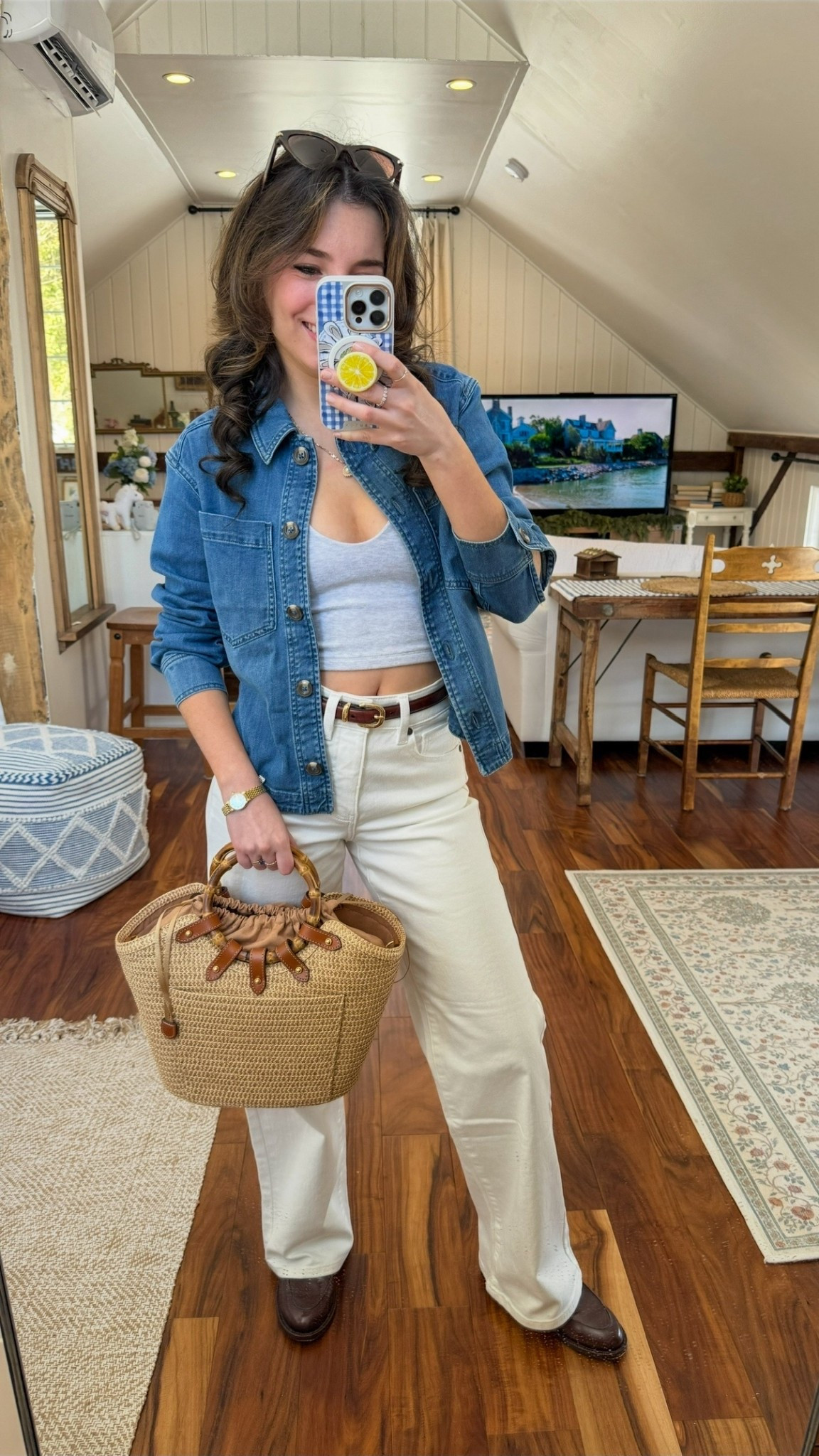 Chic in @Carve Designs the SOFTEST denim there is! 🌊 I am wearing 0 in the jeans and XXS in the shacket! 🌊🥂

Jean shirt / jean jacket / white jeans / white denim / summer jeans / summer pants / white pants / lightwash jean shirt / best white jeans / comfy white jeans / wide leg jeans / white wide leg jeans 


#LTKootd #LTKgrwm #LTKPetite
