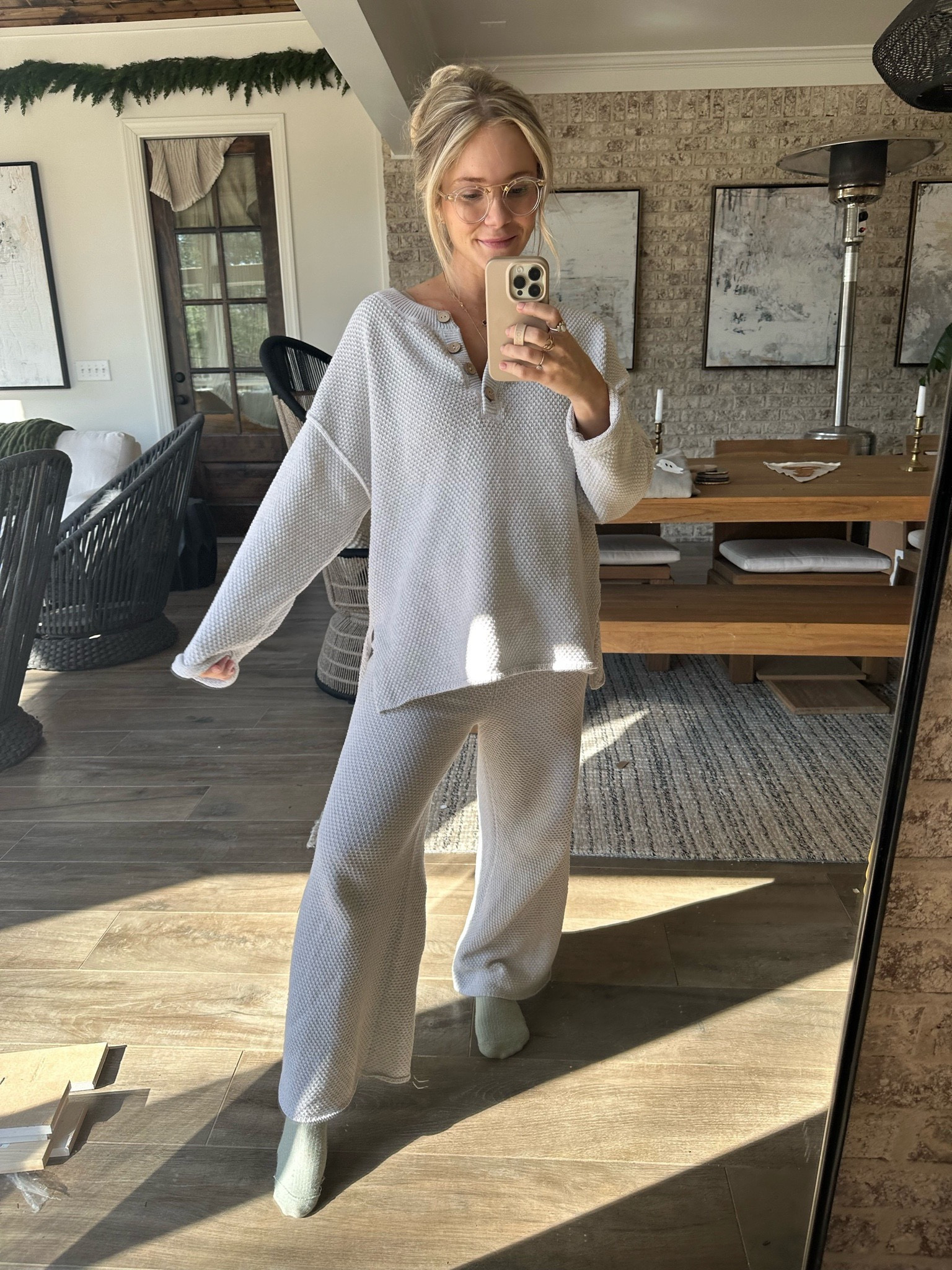 Outfit roundup, lounge set, free people, maternity 