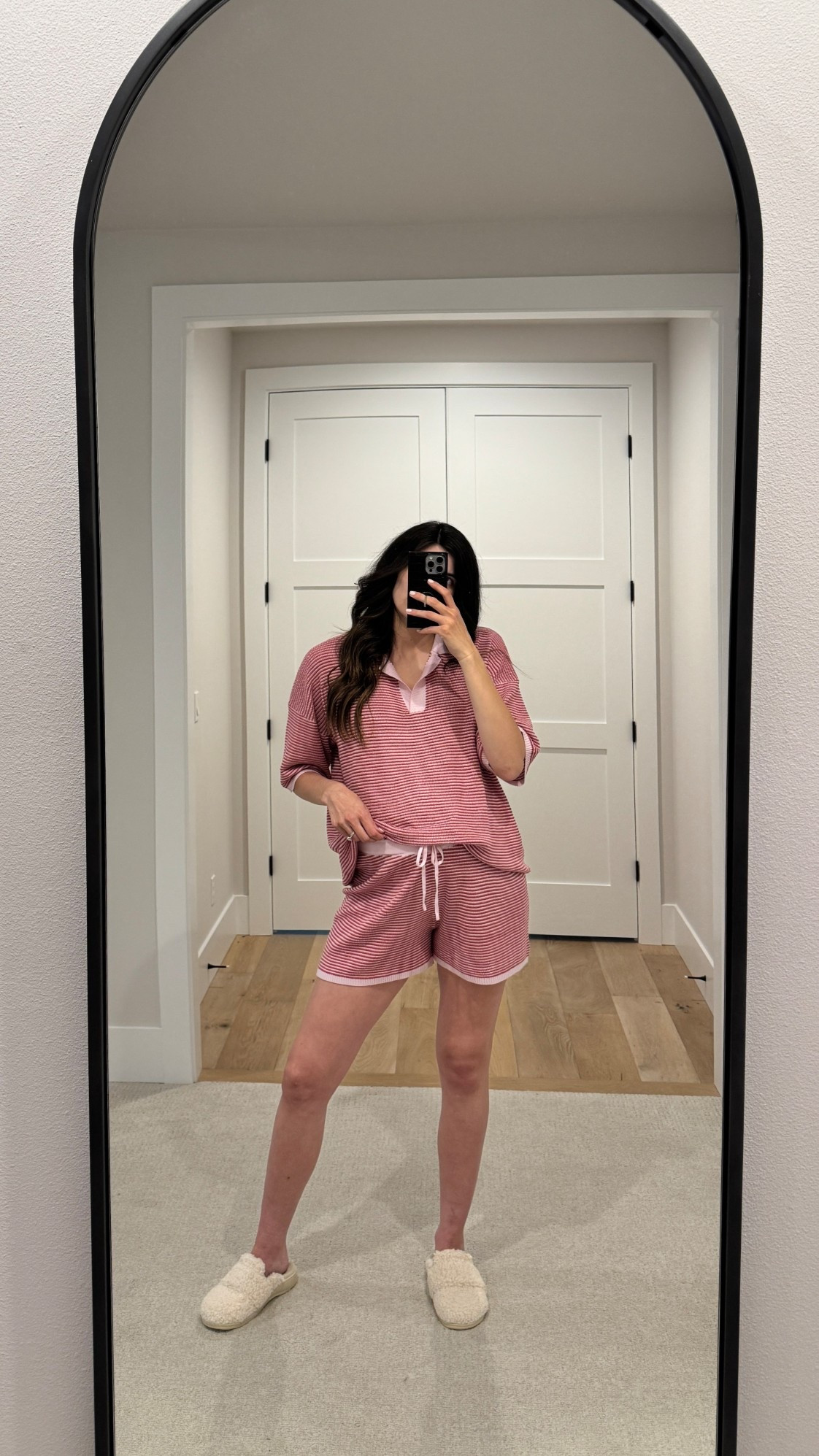 Pregnancy-friendly loungewear and comfy slippers with arch support. 🙌🏻🤰🏻



#LTKFindsUnder100 #LTKShoeCrush #LTKFindsUnder50