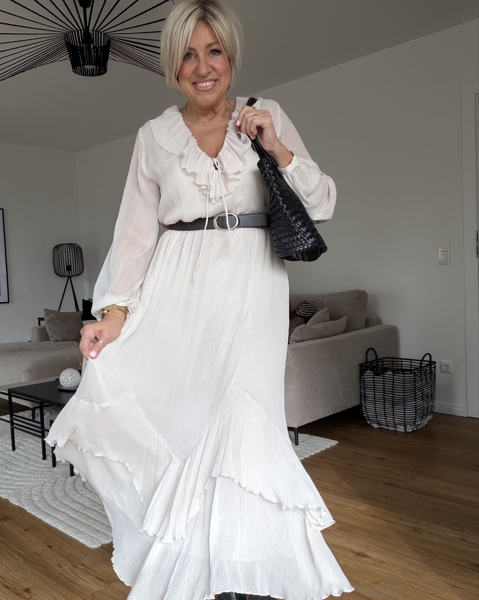 Kleid mit Volants

#LTKwedding #LTKdatenight #LTKkleider