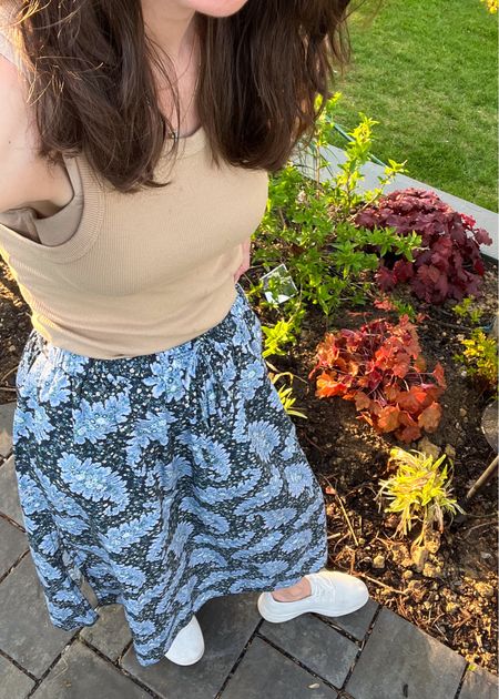Every time I wear this skirt I think I need more skirts in my life. This is old J.Crew so I’m linking my Madewell sale picks here 🩷 

#LTKSeasonal #LTKSaleAlert #LTKxMadewell