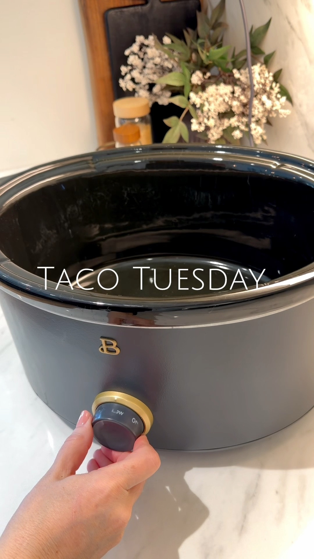 Taco Tuesday, Slow cooker carnitas:

Pork
Salt
Pepper
Cumin
Garlic powder
Oregano 
Caldo de pollo
Honey
Sliced onions
Red wine vinegar
Salsa- I freeze a cup for cooking
Chicken stock

Cook on high for around 4 hours, perfect for tacos or great on a baguettee


#LTKfoodie