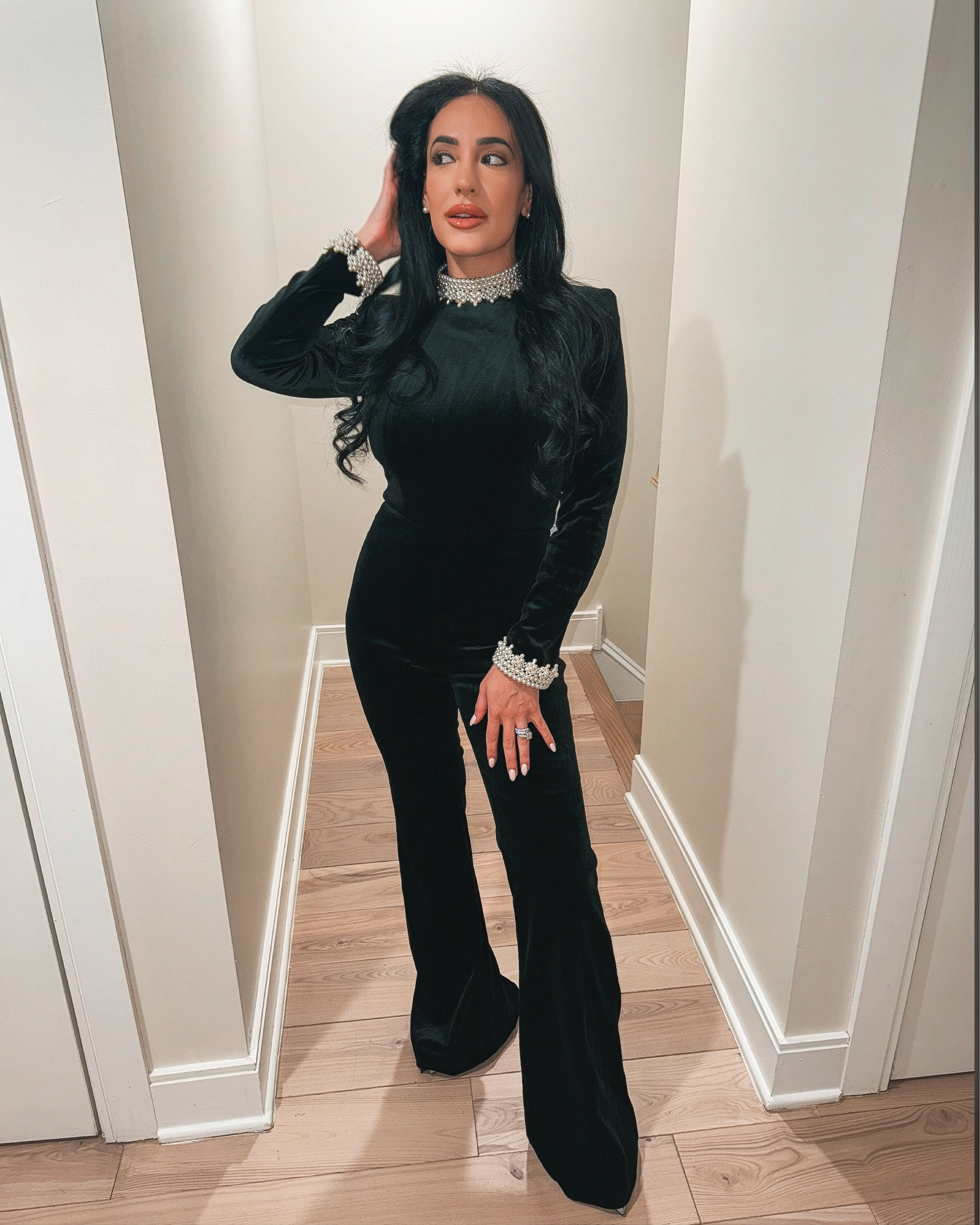 Black velvet + pearls for the holidays? I think, YES ✨

#LTKParties #LTKStyleTip #LTKHoliday