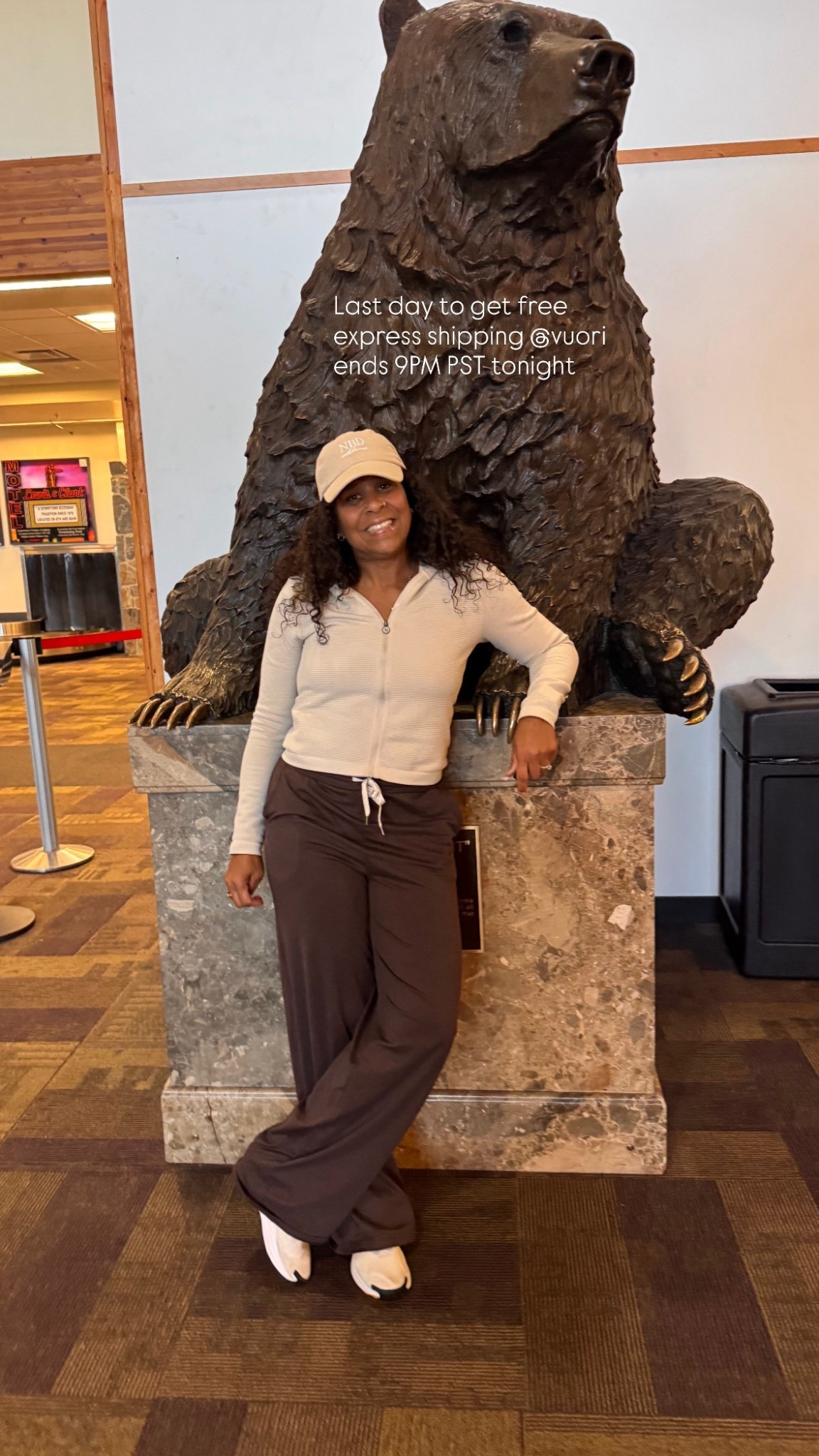 It’s okay if you’re running late, @vuori is doing free express shipping if you spend $75 or more. Here are some of my faves.♥️#therisetheshine

#LTKGiftGuide #LTKOver40 #LTKTravel