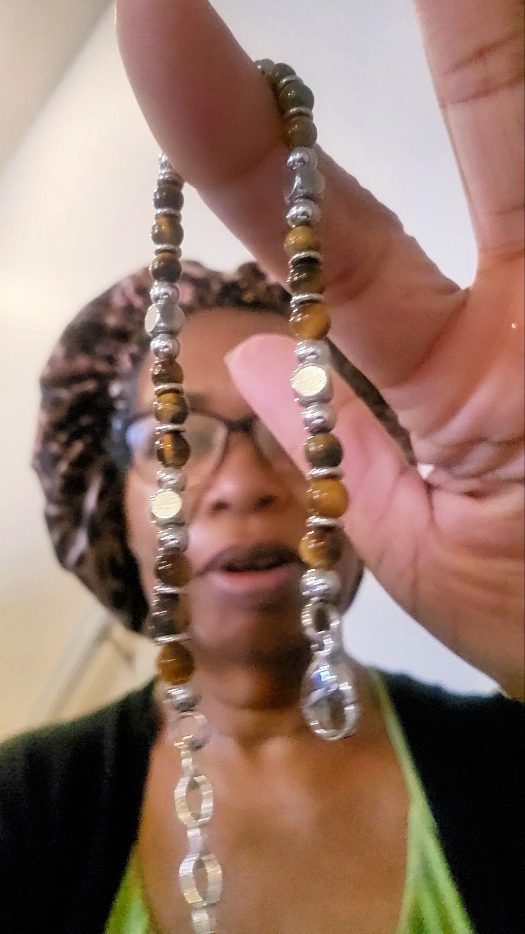 Okay… I’m usually a silver jewelry person but this tiger eye bracelet works 🤎✨Lightweight, stainless steel, and easy to throw on with everyday outfits.Link in bio ✨

#LTKmomlife #LTKselfcare