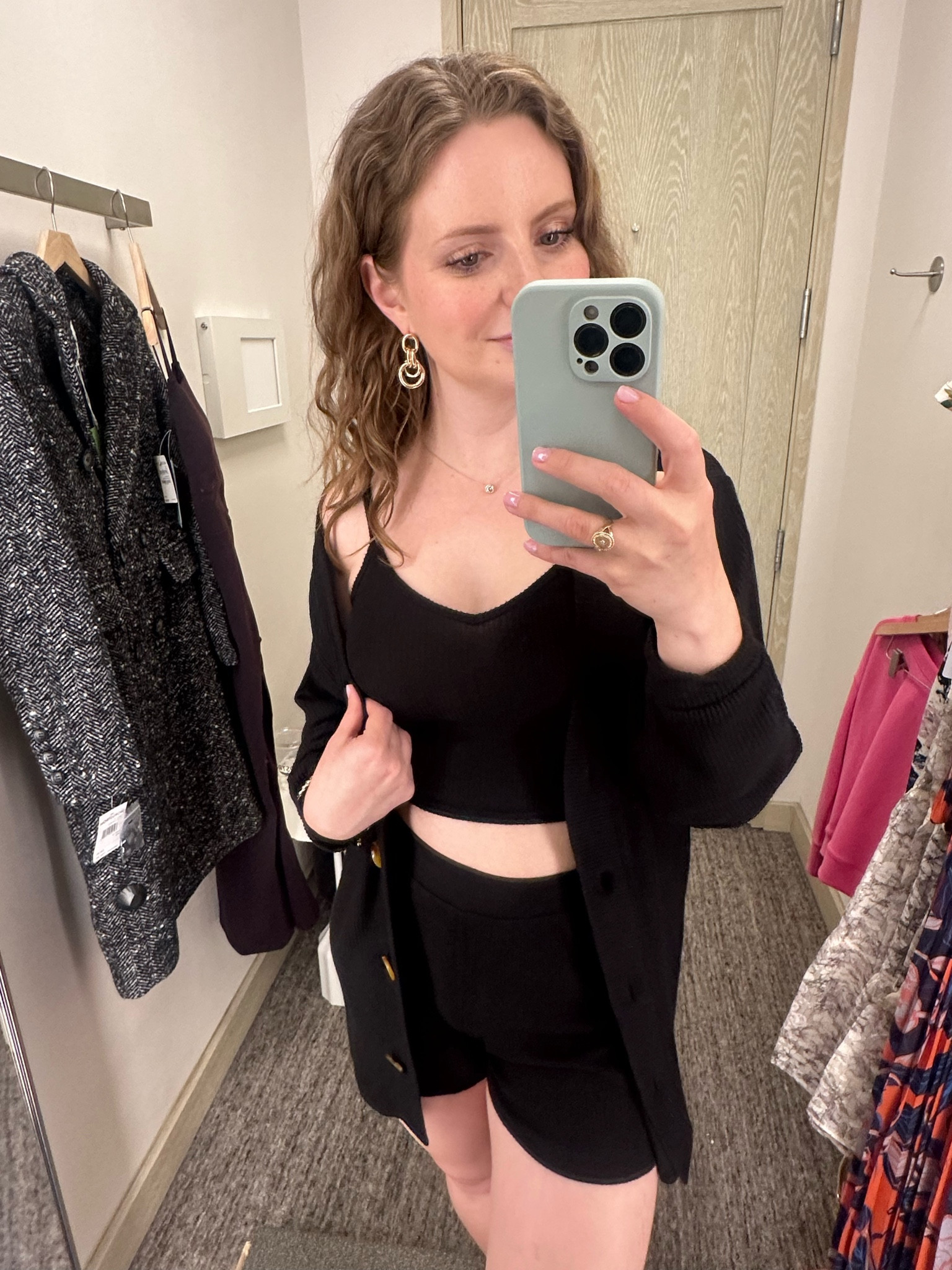 3-piece lounge and pajama set from Open Edit!

Loungewear, loungewear set,  pajamas 

#LTKSummerSales #LTKxNSale