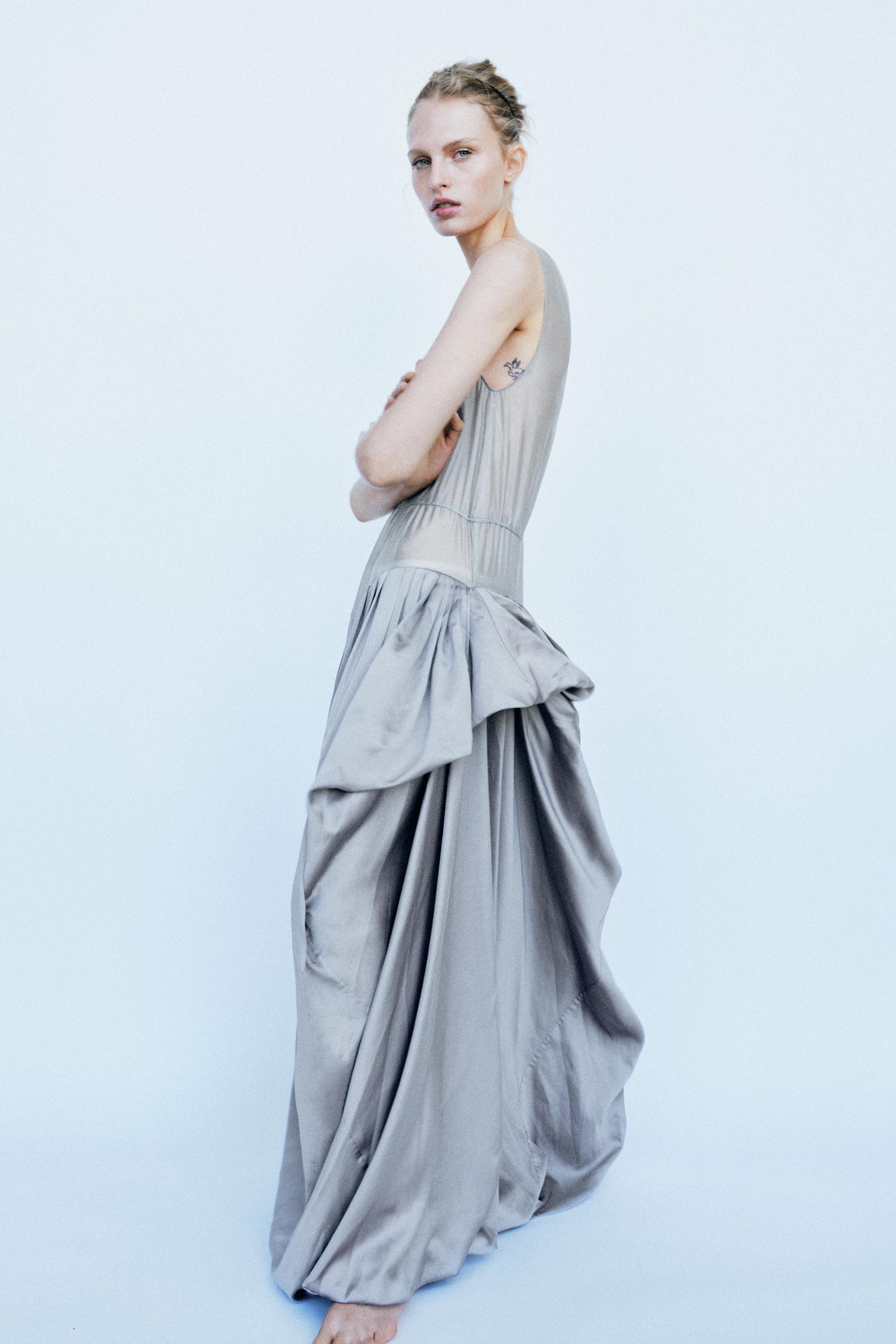 CONTRASTING VOLUMINOUS DRAPED MAXI DRESS | Zara US