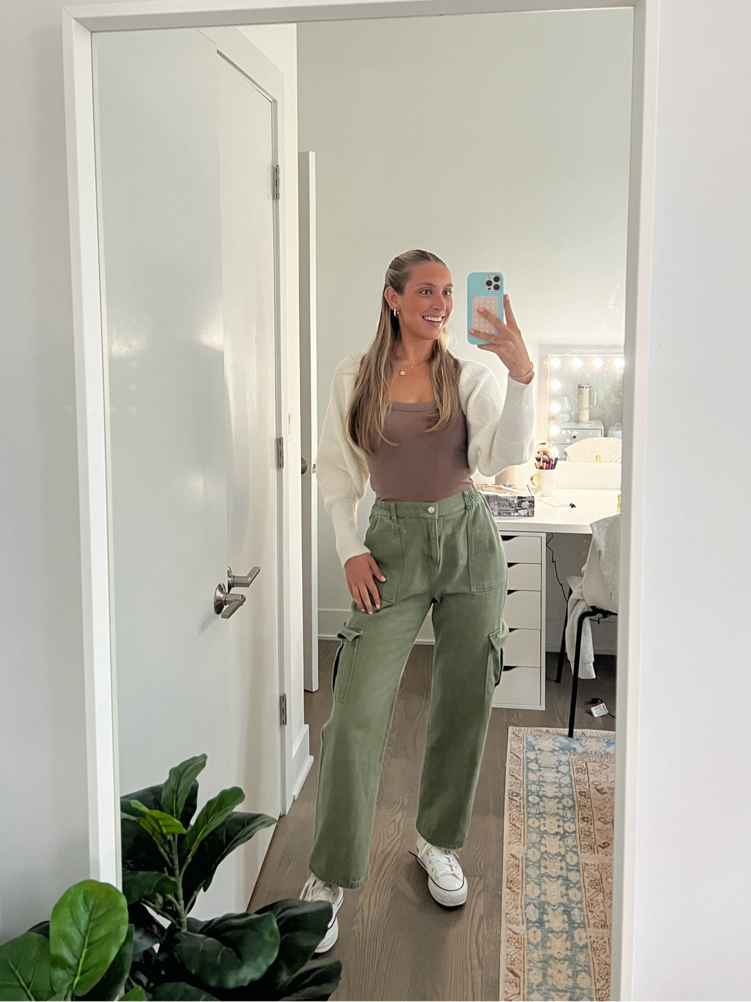 finally appropriate weather for a sweater 🍃☁️🤎