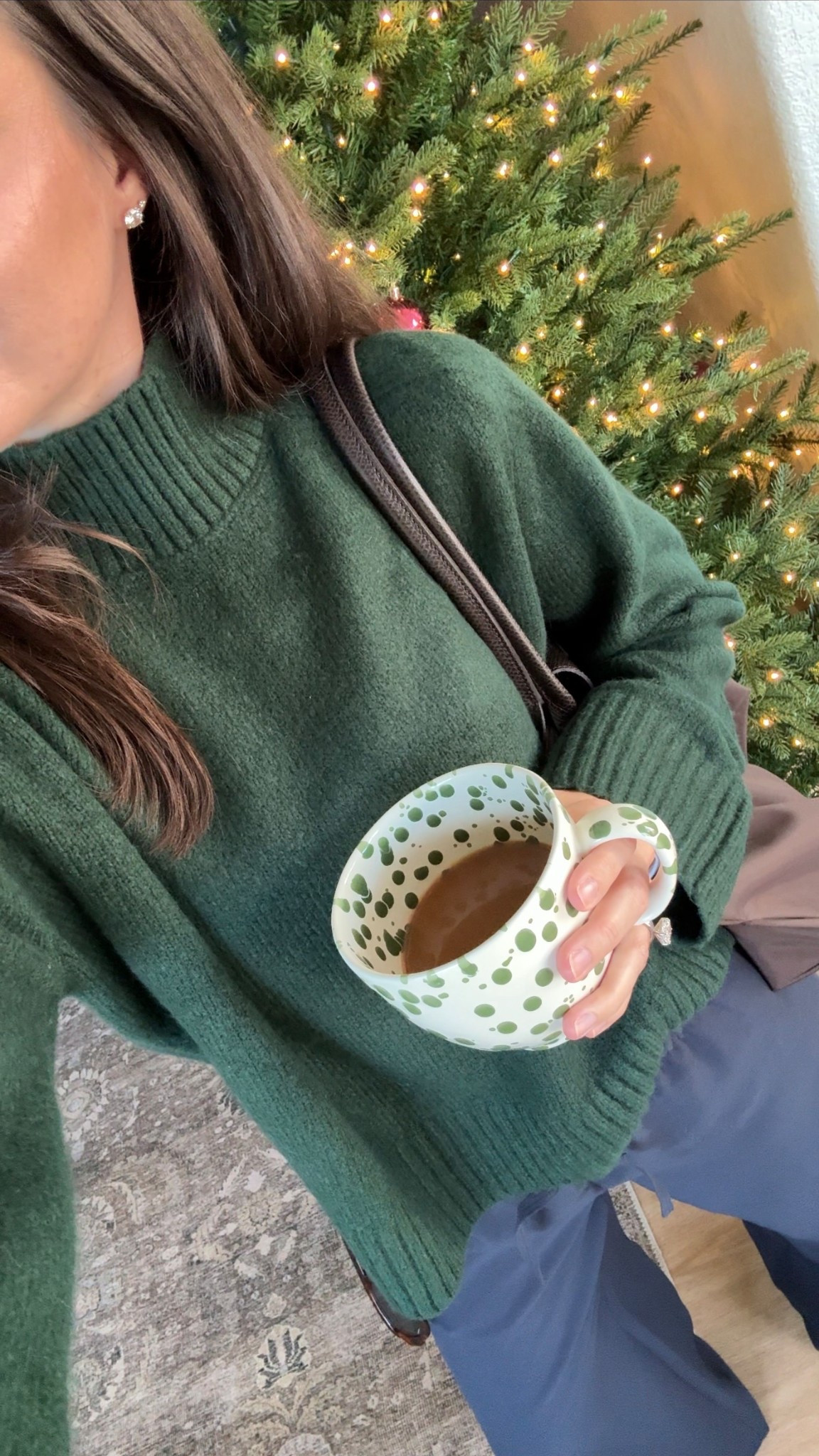 I’m 5’7” wearing size small in the sweater and pants! 

#LTKHoliday #LTKSaleAlert #LTKCyberWeek