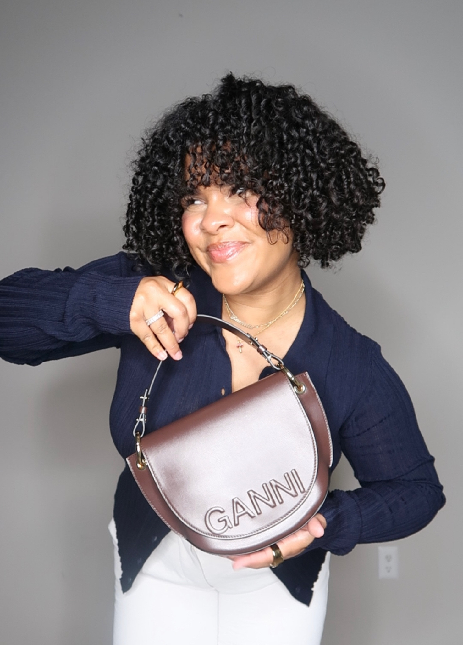 The perfect brown bag for fall


#LTKitbag #LTKstyletip