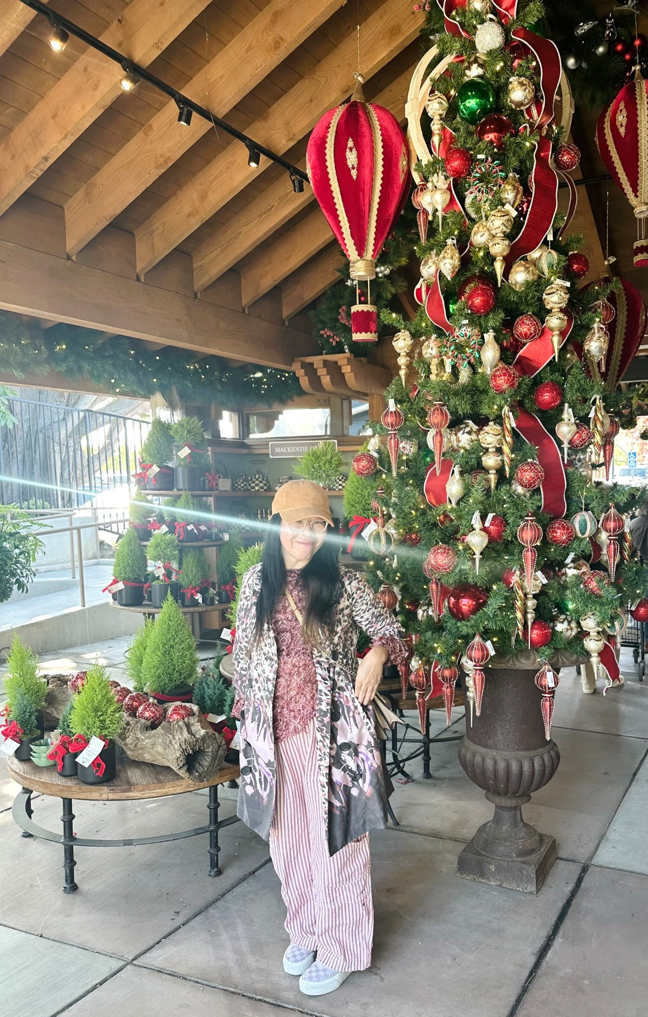 Shopping day. 

#LTKHoliday #LTKTravel