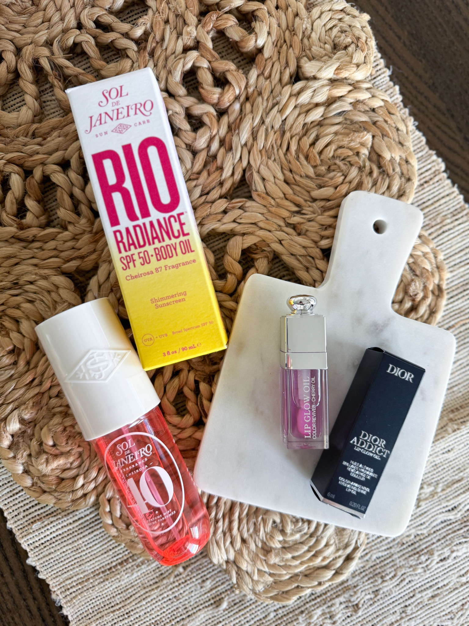 Mini Sephora Haul — restock & trying a new SPF body oil

#sephora #beauty #summerskin #dior 

Body Spray - Summer Skin - Lip Oil 

#LTKBeauty #LTKTravel #LTKGiftGuide