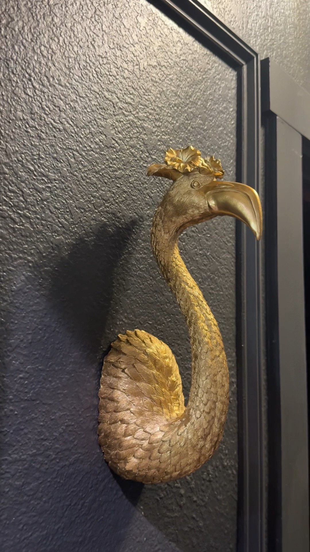 It’s a FLAMINGO HEAD 



Gold maximalist decor  

#LTKFindsUnder100 #LTKHome #LTKFindsUnder50