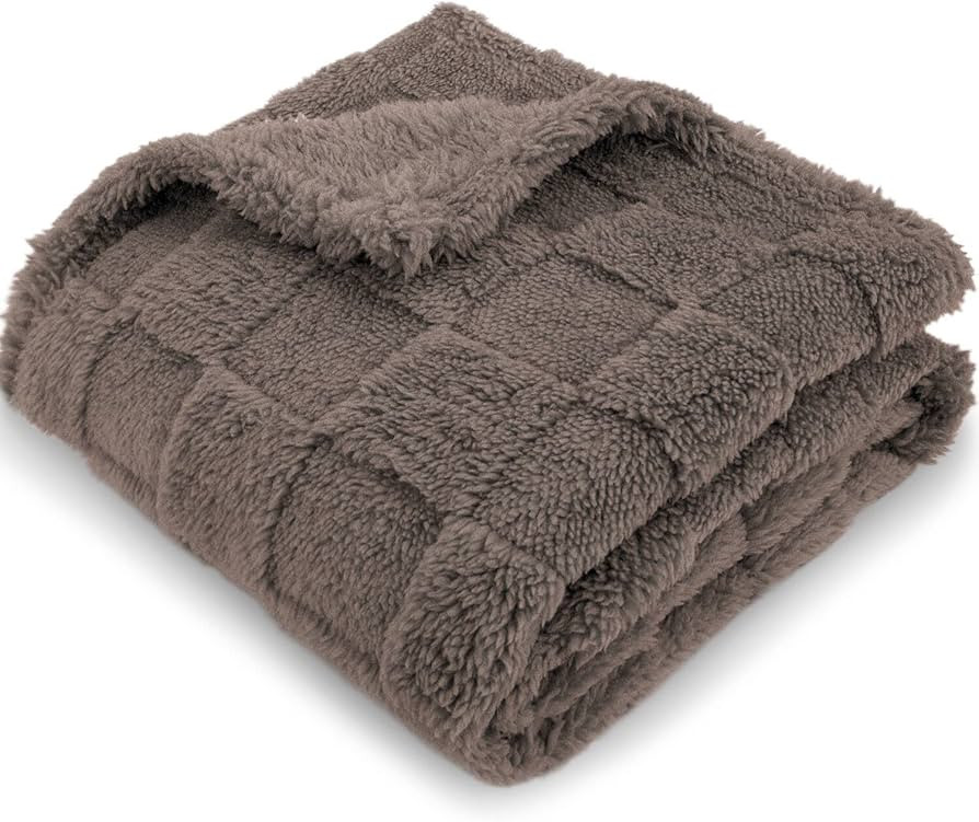 HOMRITAR Baby Blanket 3D Fleece Fluffy Fuzzy Baby Blanket with Chessboard Grid Design for Toddler... | Amazon (US)