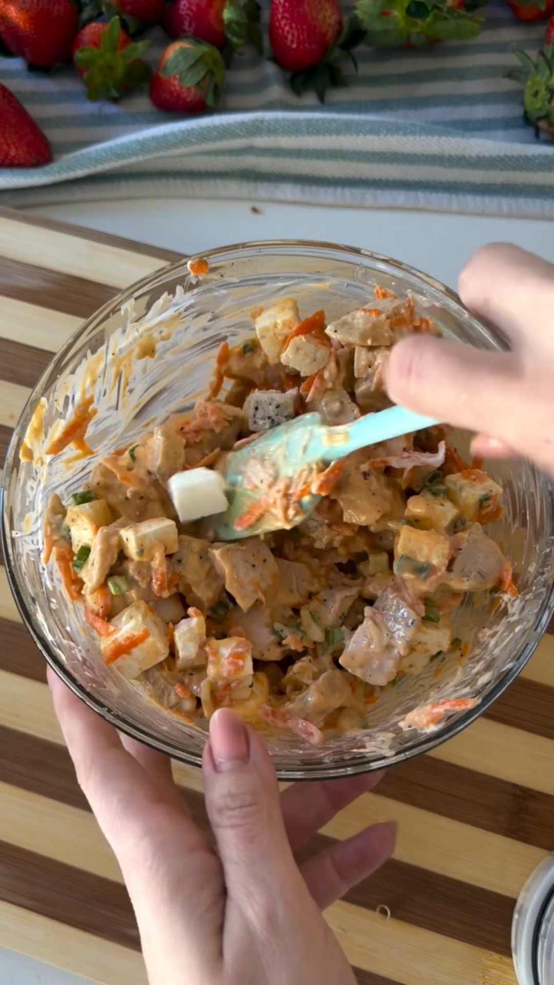 As a busy mom meal prepping lunches has been a game changer for me! 

My husband loves this one as a sandwich but honestly these @marysgonecrackers are my favorite way to eat it!

Comment RECIPE and I’ll DM you with the details. 

#adaydreamblog #chickensalad #mealprep #easylunchideas #highproteinmeals buffalo wings high protein protein goals lunch chicken yum

#LTKfitnessgoals #LTKfoodie #LTKvlog