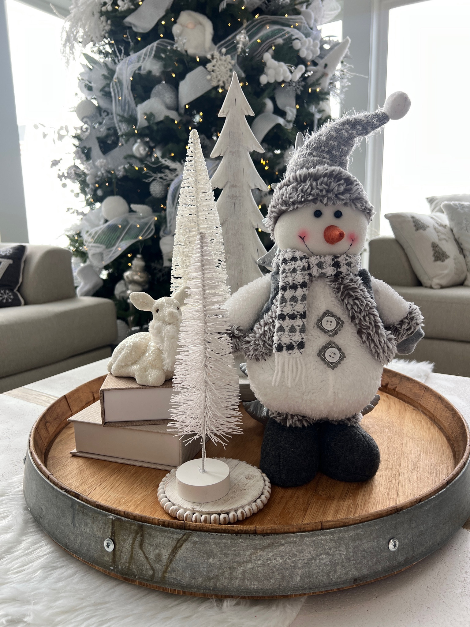 Holiday decor☃️

#LTKFamily #LTKHoliday #LTKKids