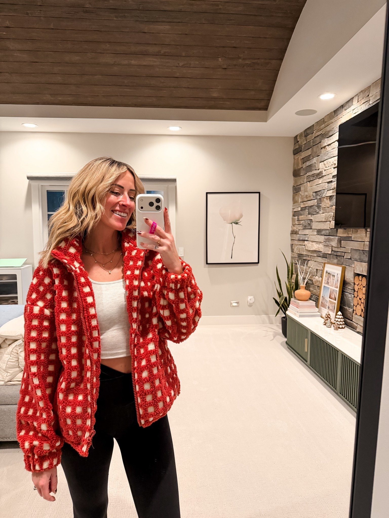 Red Sherpa zip up for cold weather 
Winter outfit ideas 