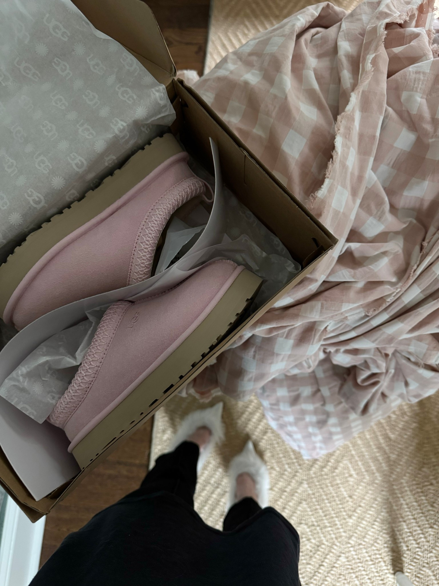 Prettiest new Ugg color! Elle will love these. 

#LTKmomlife #LTKGiftGuide #LTKHoliday