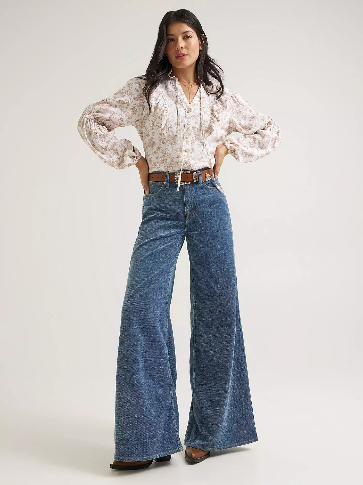 Lainey Wilson x Wrangler Cheeky Wide Leg Chenille Jean | Wrangler
