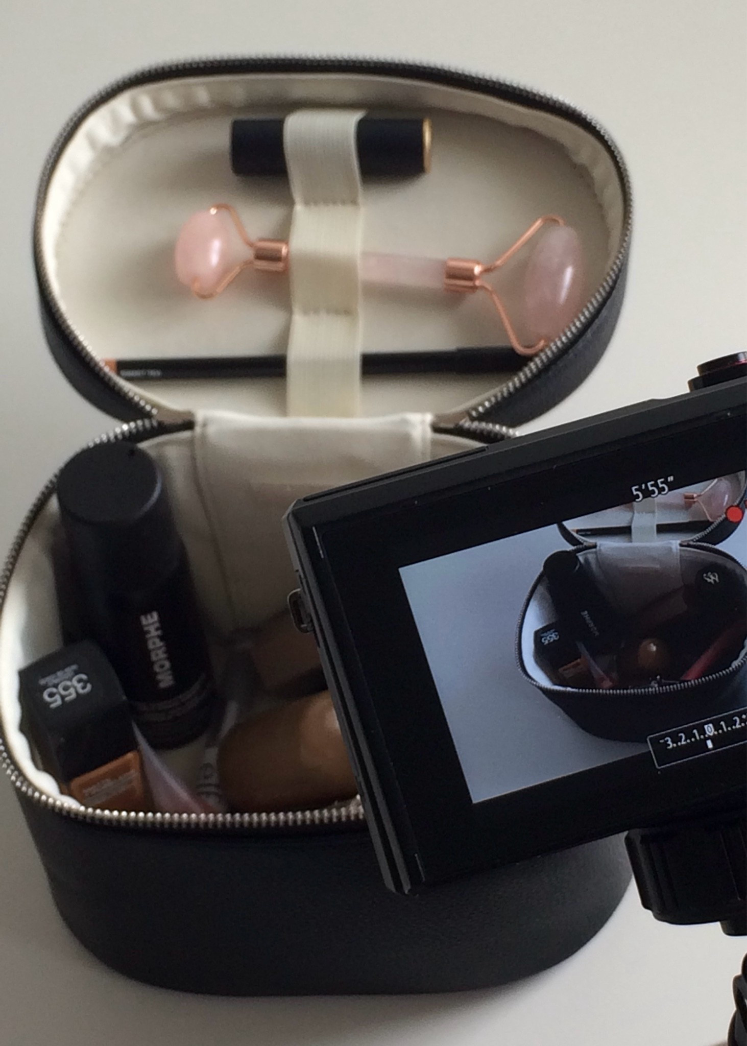 behind the scenes of
filming a ‘vanity case essentials’ youtube video. subscribe to my channel : tia alysse 🎀

#LTKbeauty #LTKhome