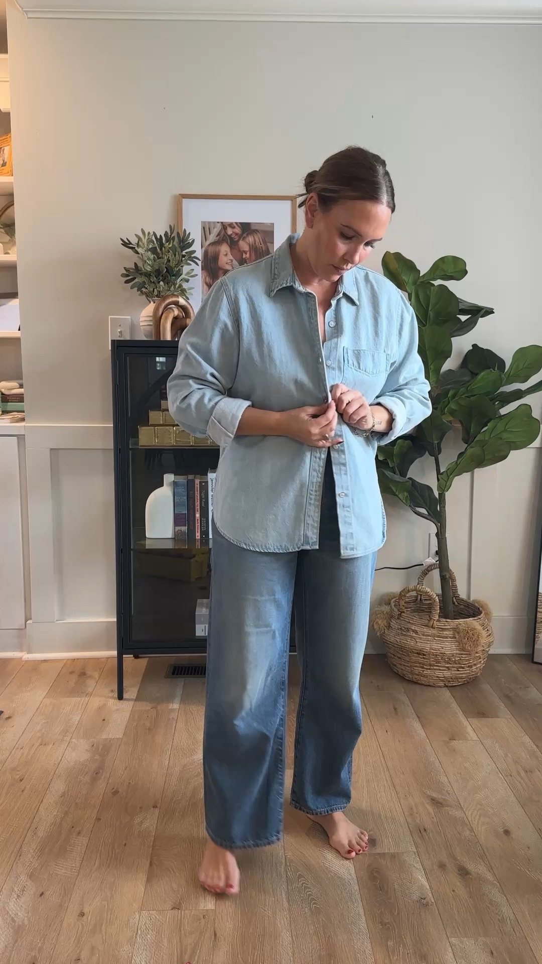 An easy way to style a chambray-I’ve had this one for years!

#LTKgrwm #LTKOver40 #LTKootd