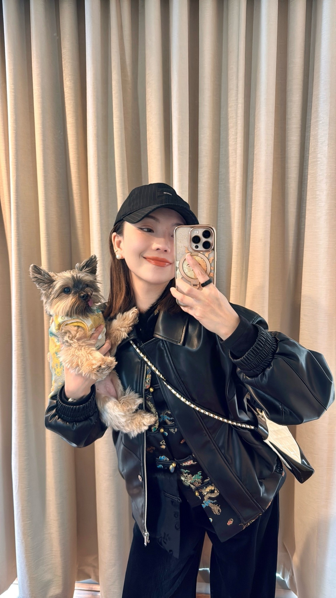 Can’t wear this leather jacket enough. 😎🐶 #LTKootd 