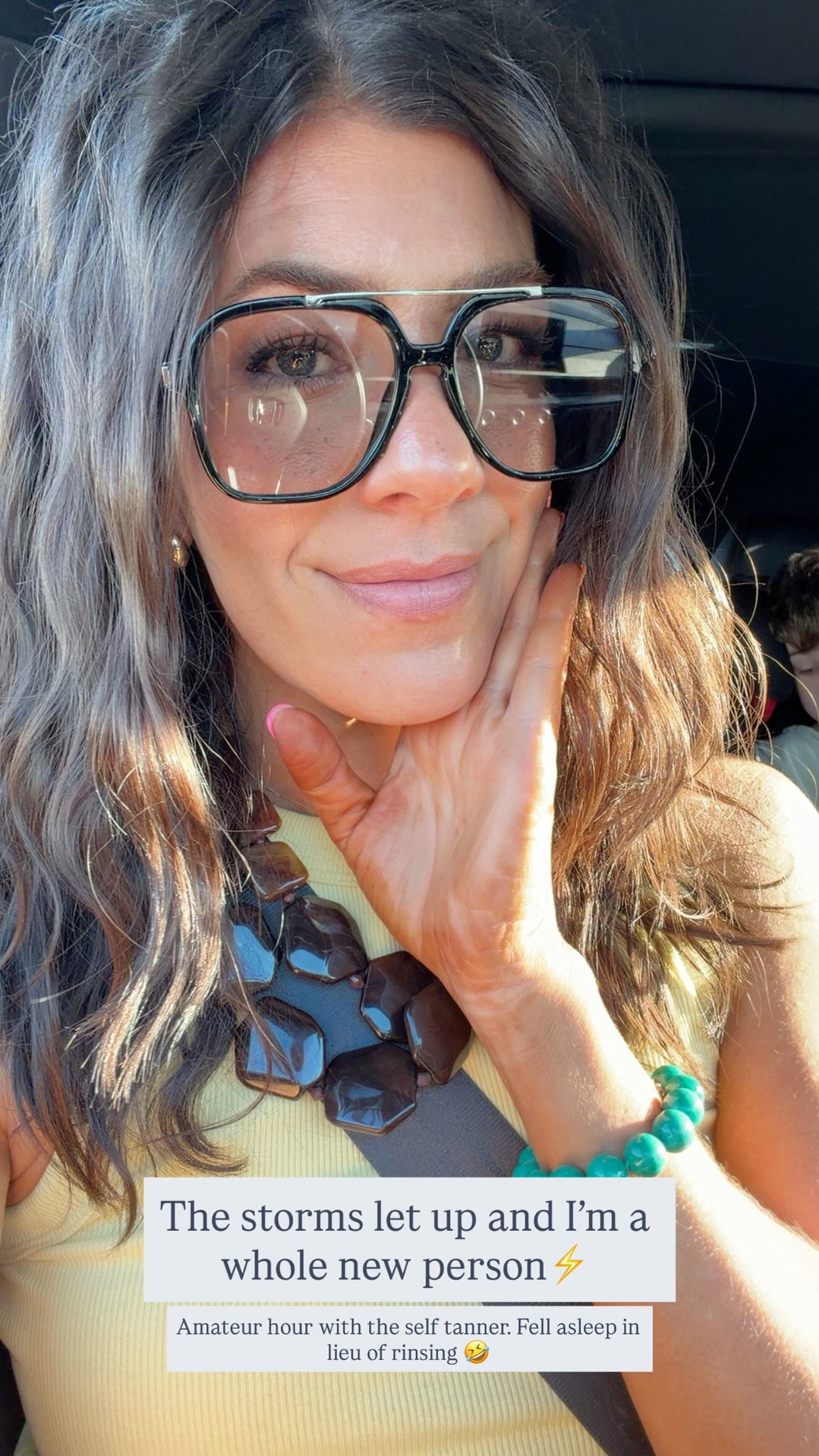 The storms let up and I’m a whole new person⚡️ Amateur hour with the self tanner. Fell asleep in lieu of rinsing 🤣