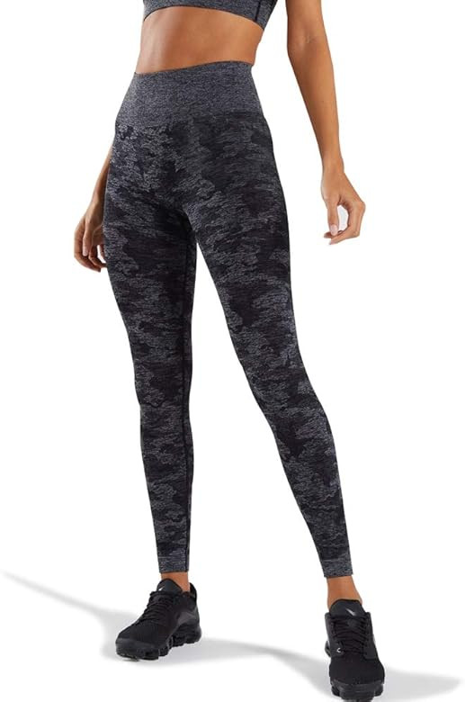 Women's High Waisted Camo Seamless Yoga Pants 7/8 Length Capri Leggings | Amazon (US)