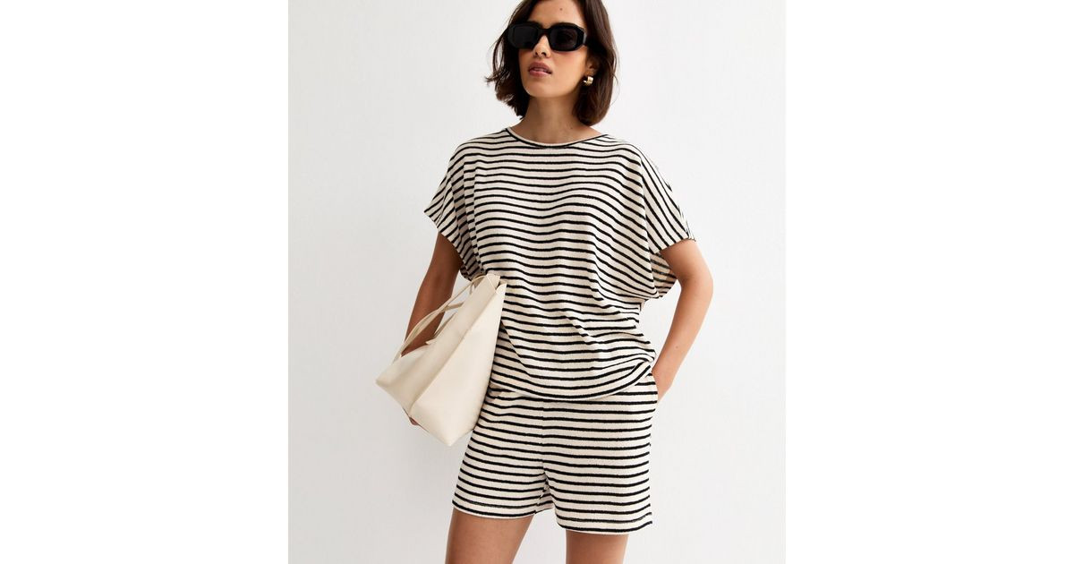 Cream Textured Striped Shorts | New Look | New Look (UK)