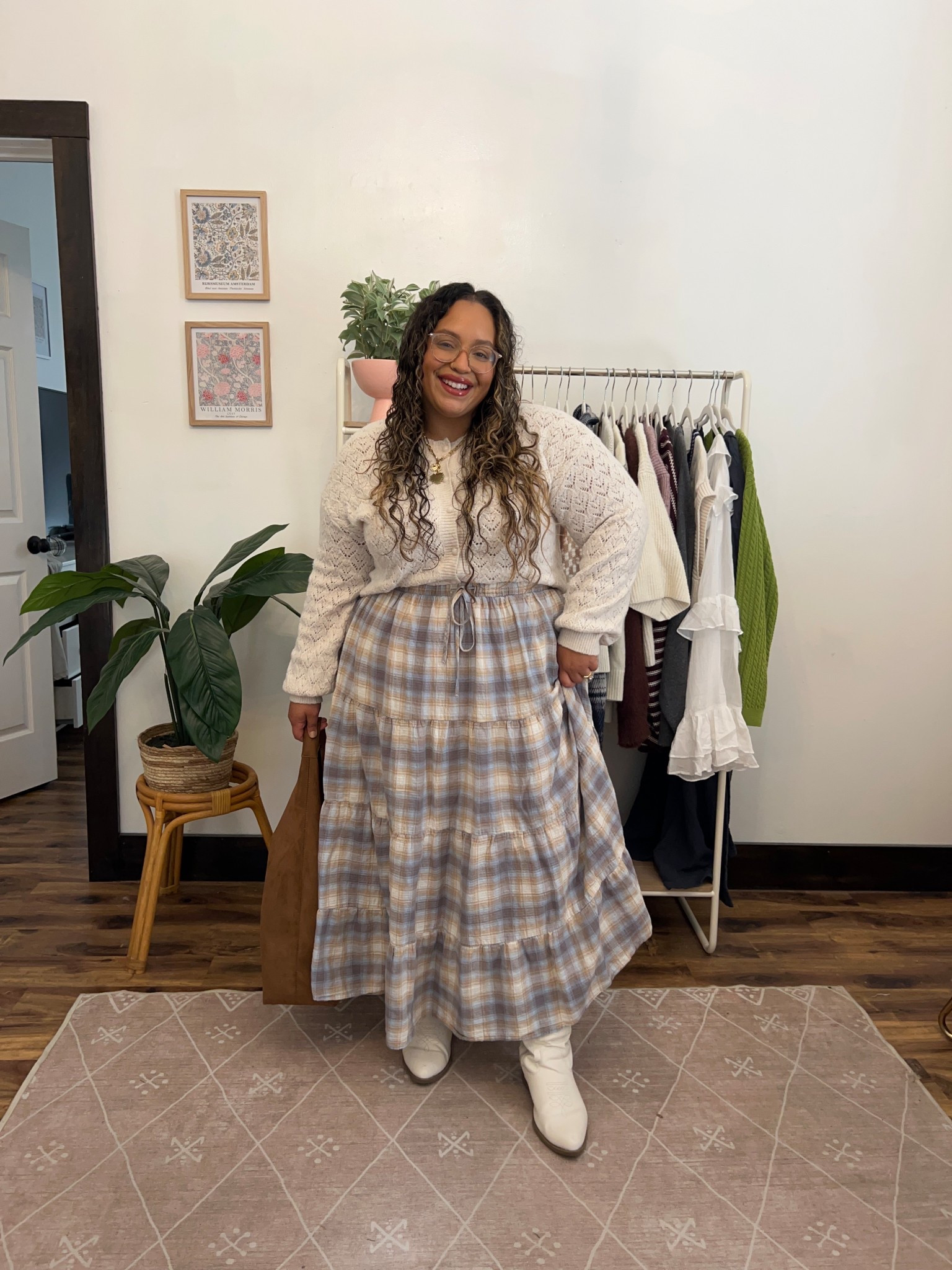 Plus size fall outfit Inspo 
Sweater - XL
Skirt - 1/16 


#LTKPlusSize #LTKPetite #LTKSaleAlert