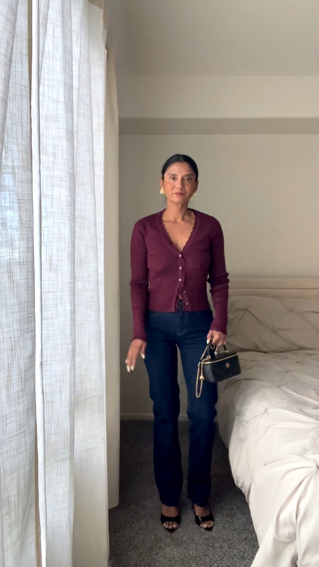 My Abercrombie fall haul!
I absolutely love everything I picked. Top small
Jacket: xs
Shorts: 25 runs small. I should’ve done 26